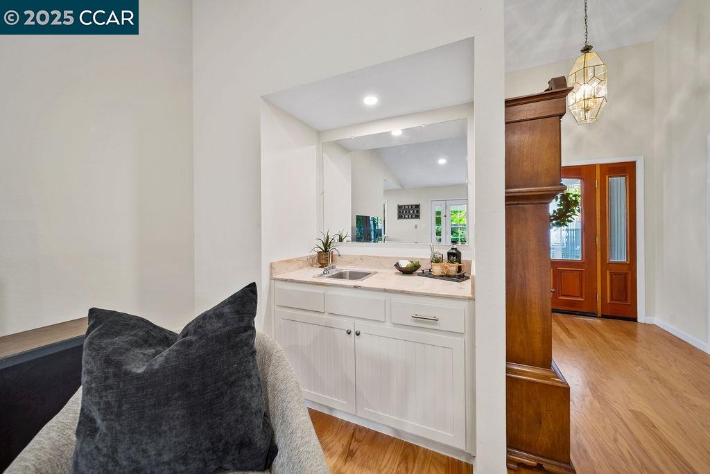 Detail Gallery Image 17 of 45 For 224 Mountaire Pkwy, Clayton,  CA 94517 - 4 Beds | 2 Baths