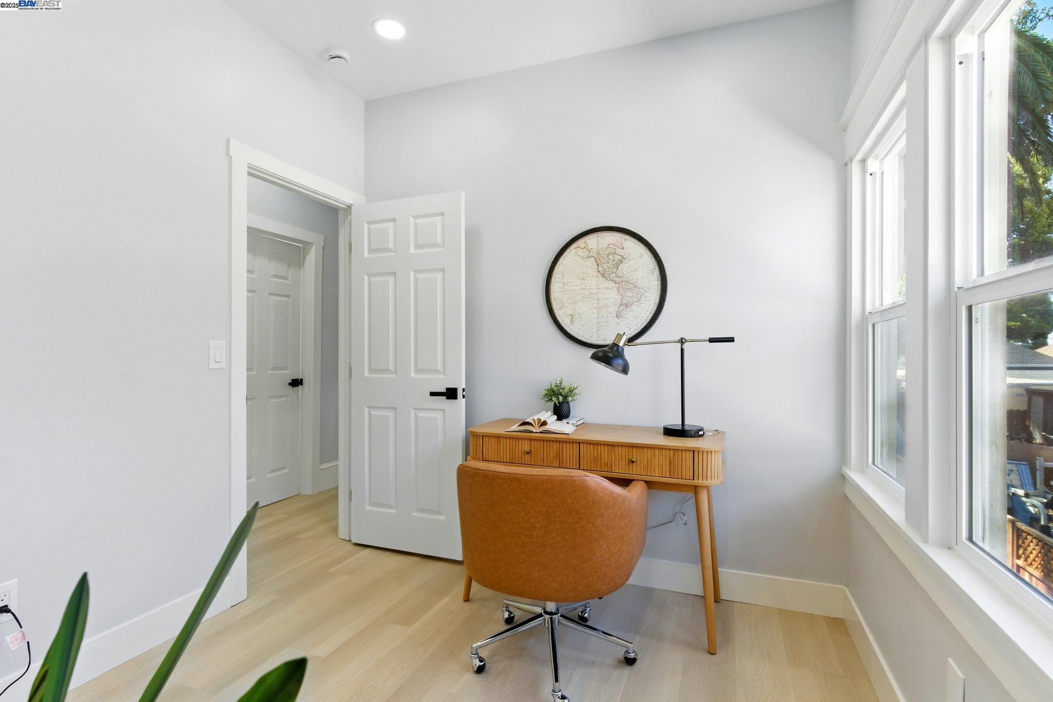 Detail Gallery Image 25 of 34 For 2002 64th Ave, Oakland,  CA 94621 - 3 Beds | 2 Baths