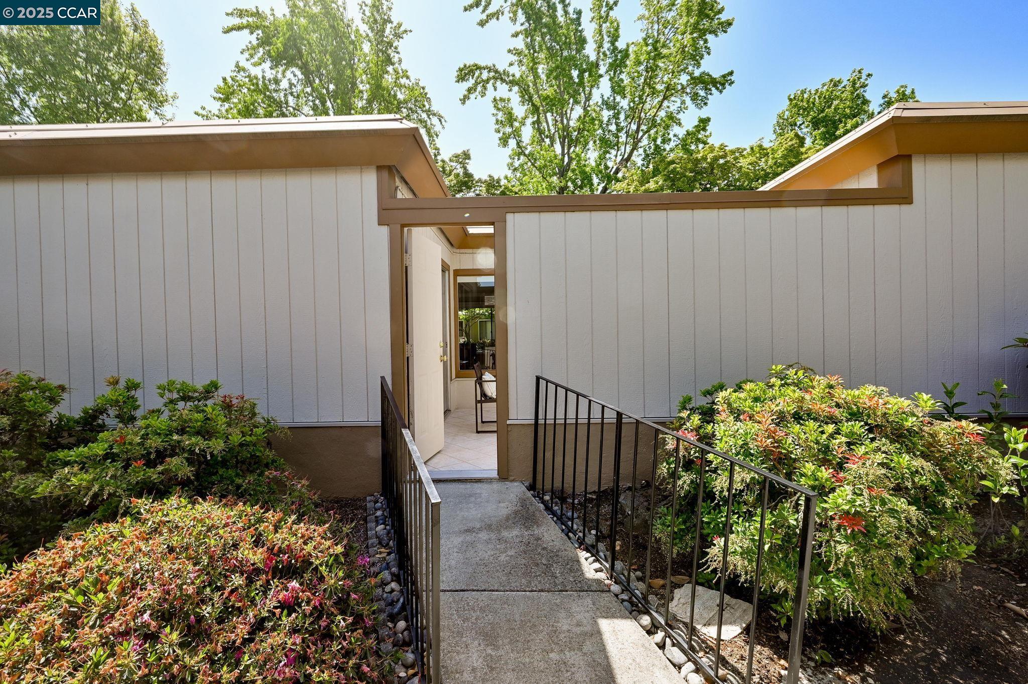 Photo #17: 41097957 Listing: Photo #17