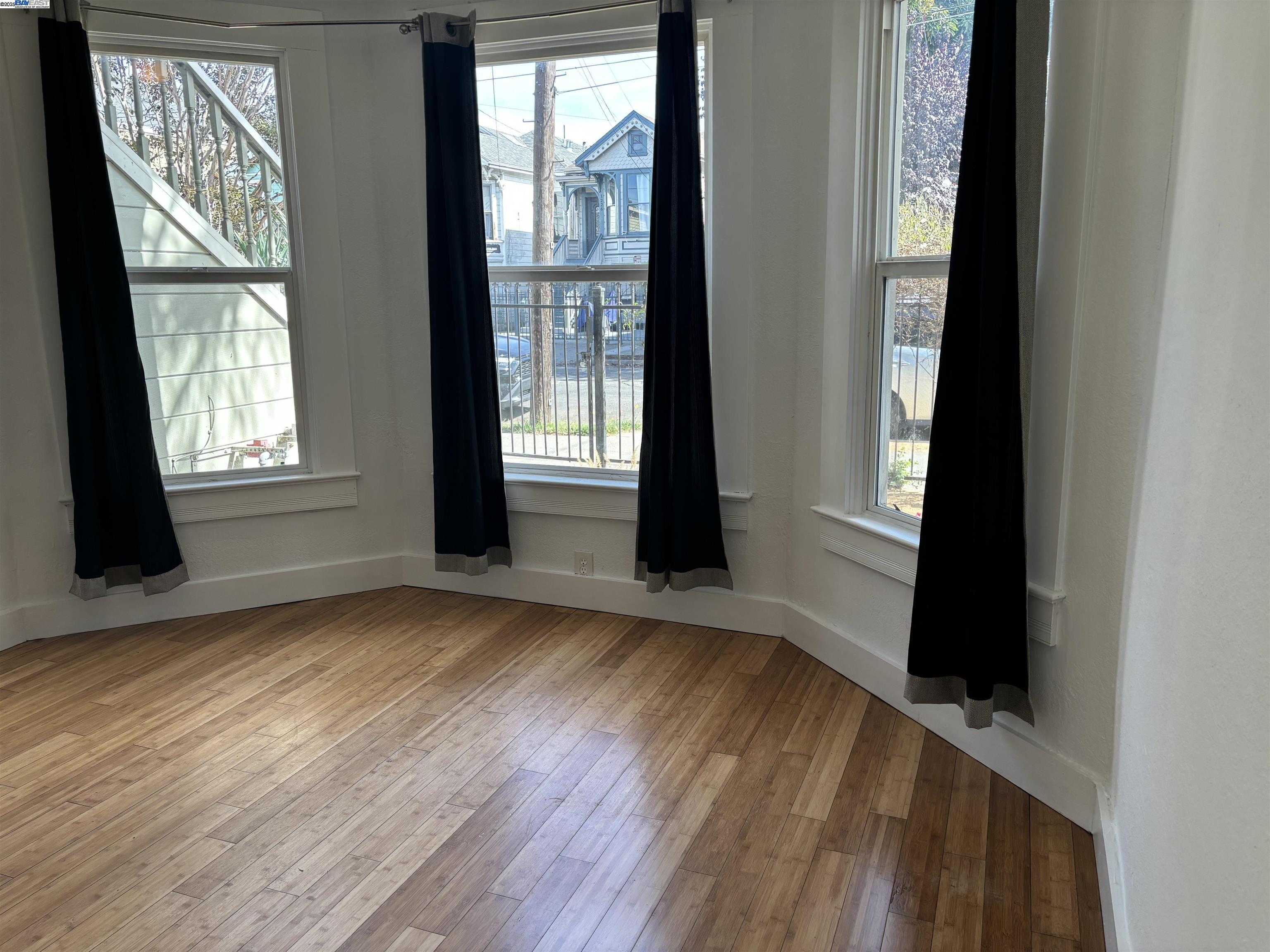 Detail Gallery Image 12 of 47 For 1221 Campbell, Oakland,  CA 94607 - – Beds | – Baths