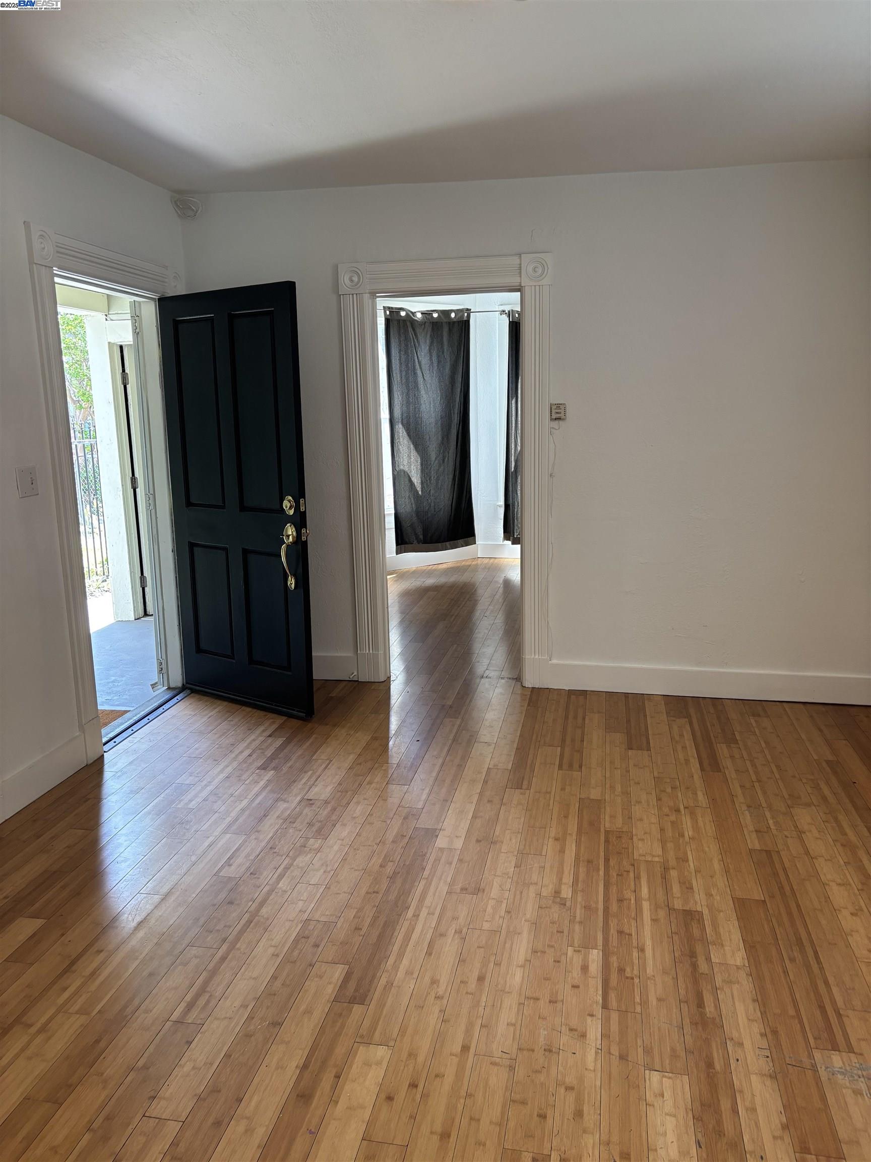 Detail Gallery Image 35 of 47 For 1221 Campbell, Oakland,  CA 94607 - – Beds | – Baths