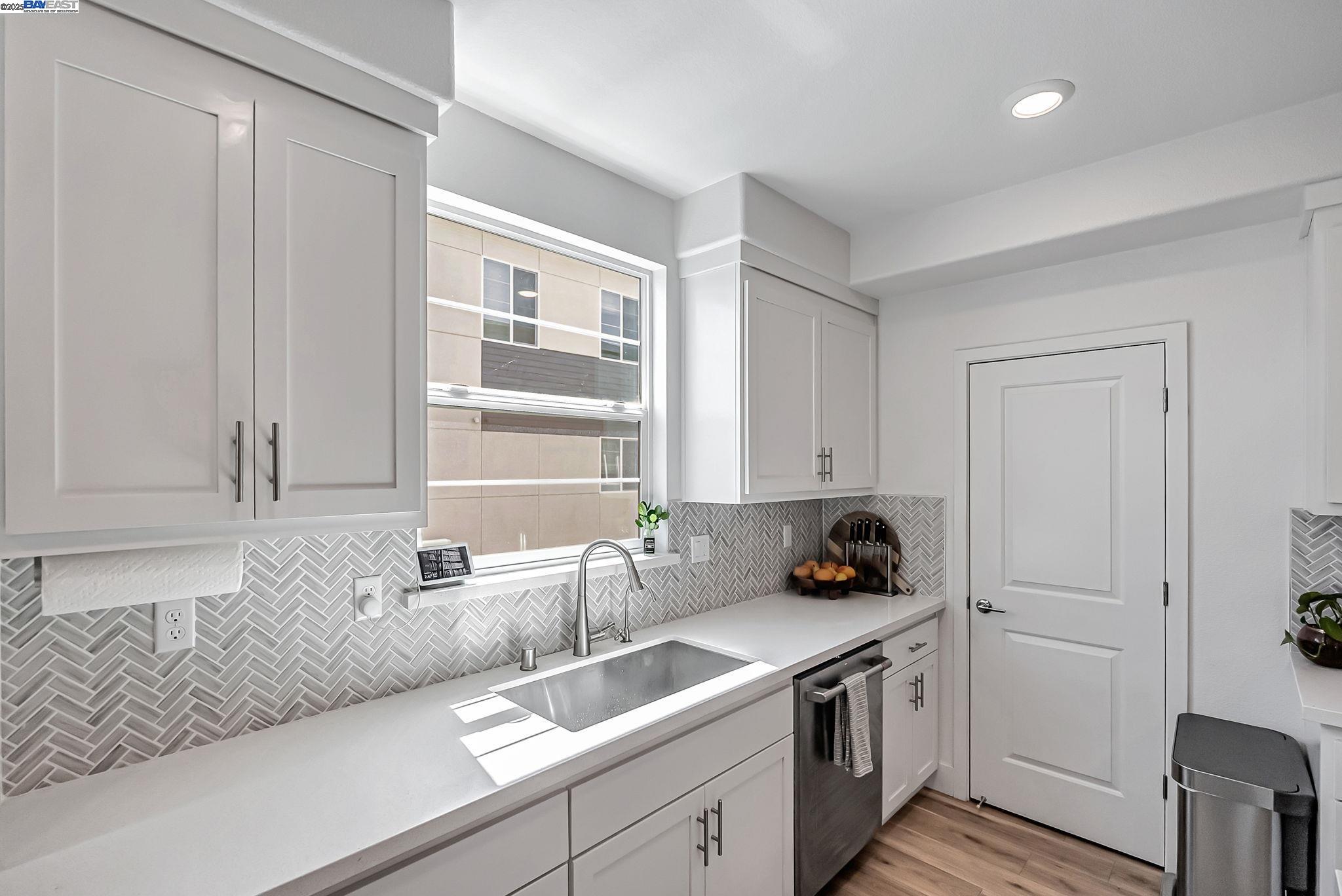 Photo #15: 41097961 Listing: Photo #15