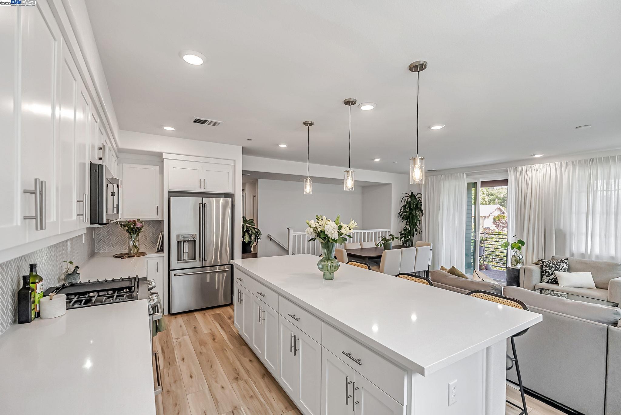 Detail Gallery Image 15 of 46 For 625 Delve Ct, Hayward,  CA 94544 - 2 Beds | 2 Baths