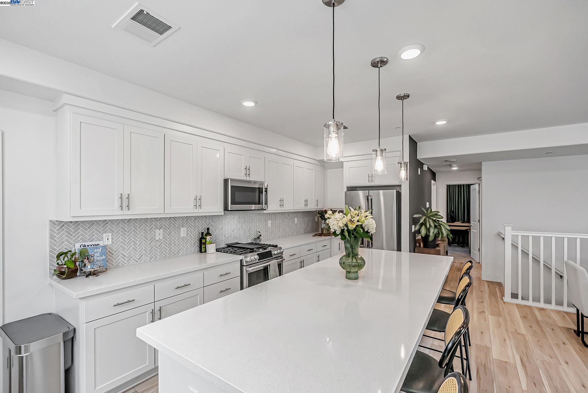 Photo #17: 41097961 Listing: Photo #17