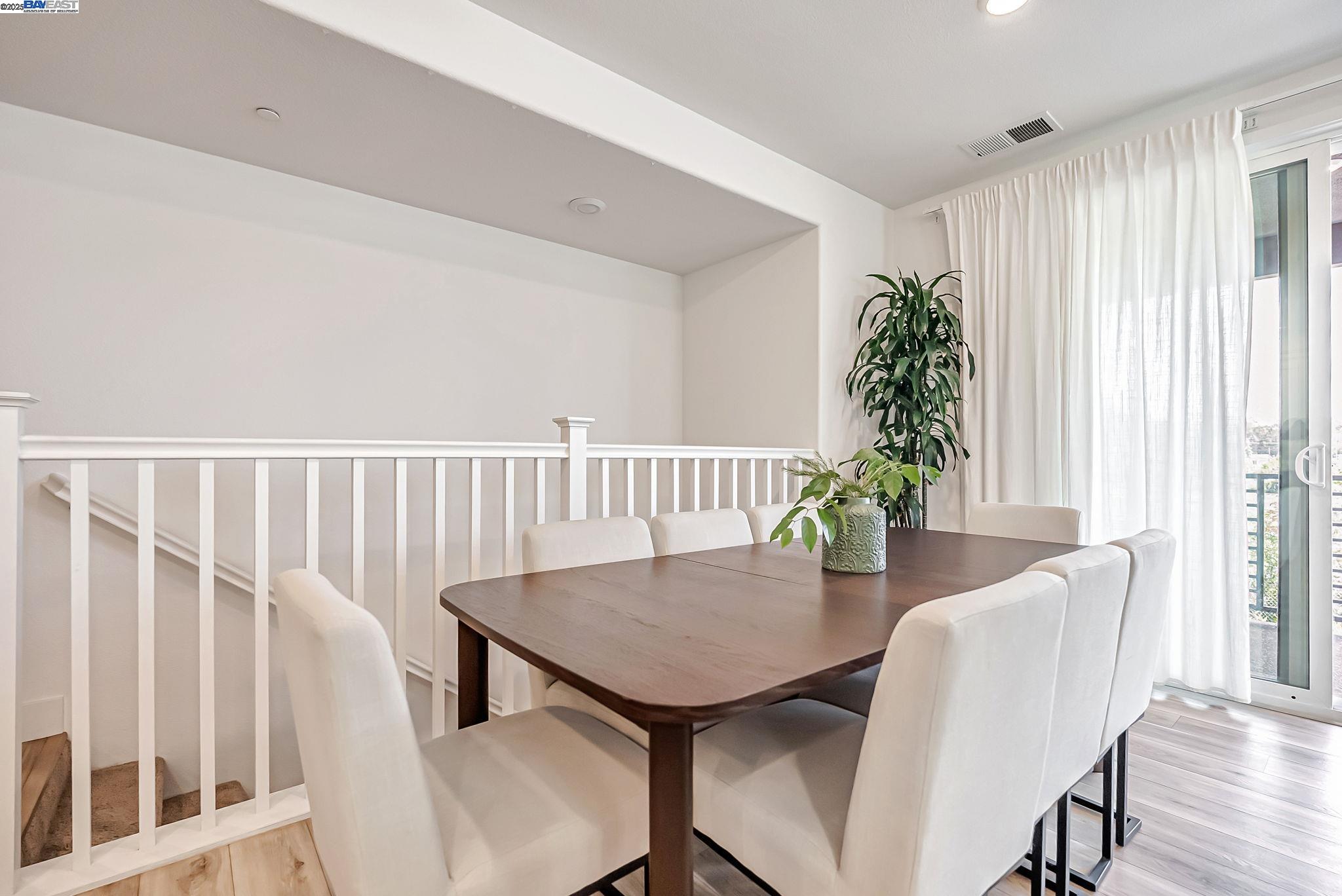Detail Gallery Image 20 of 46 For 625 Delve Ct, Hayward,  CA 94544 - 2 Beds | 2 Baths