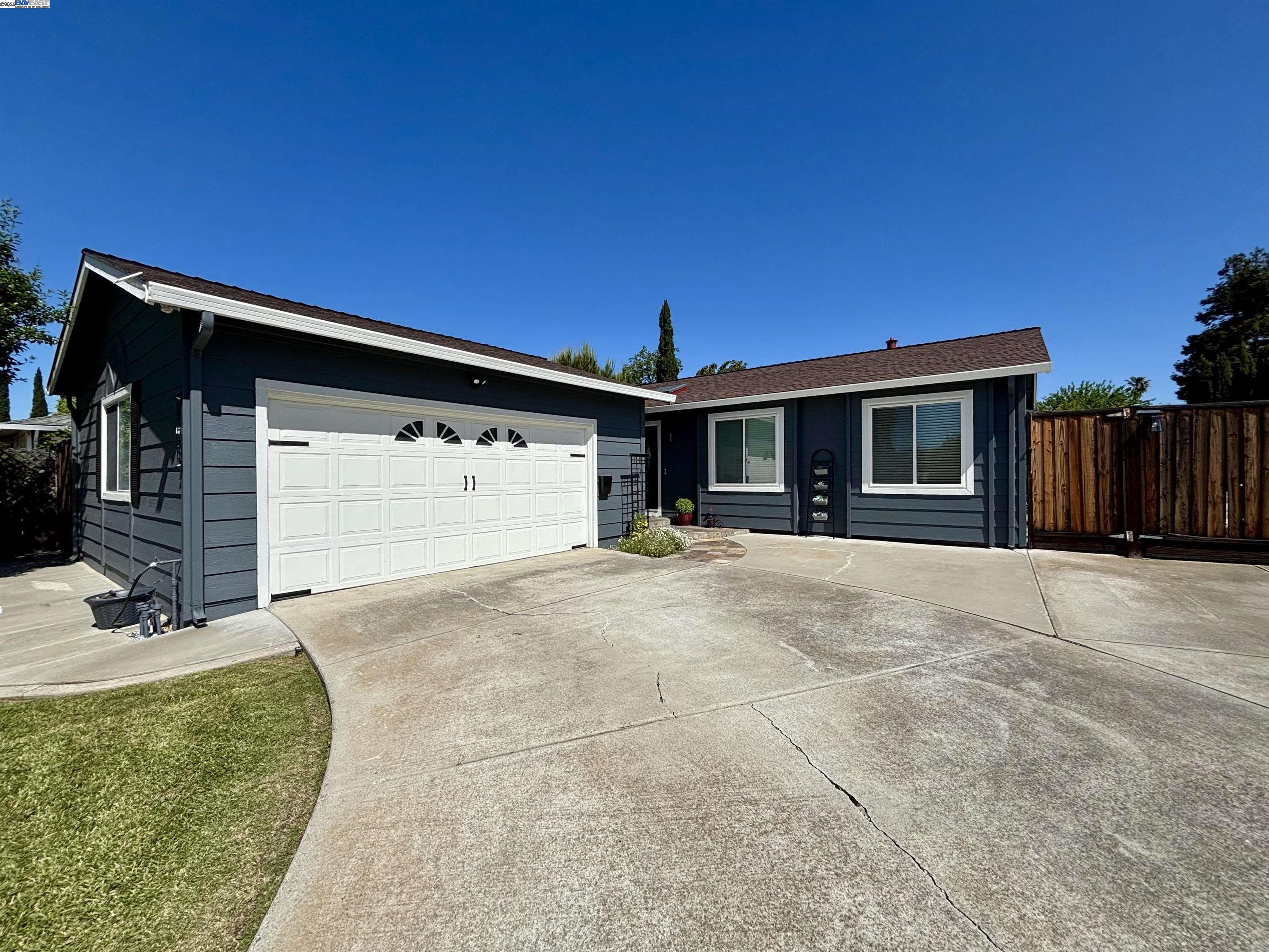 Detail Gallery Image 1 of 48 For 2265 Shire Ct, Livermore,  CA 94551 - 4 Beds | 2 Baths