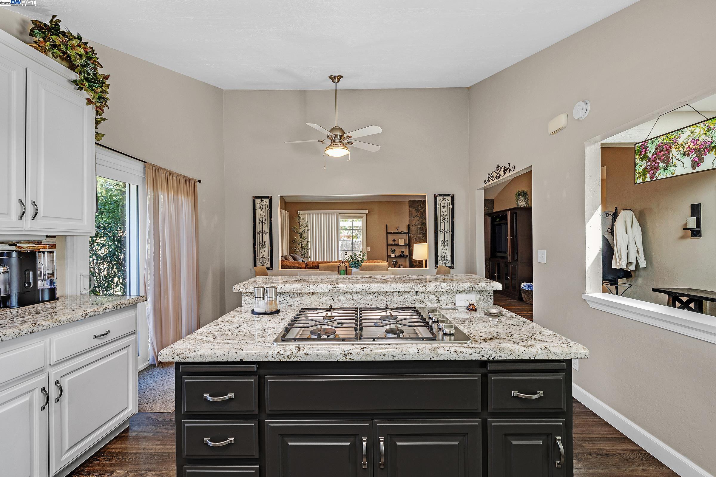Detail Gallery Image 14 of 48 For 2265 Shire Ct, Livermore,  CA 94551 - 4 Beds | 2 Baths