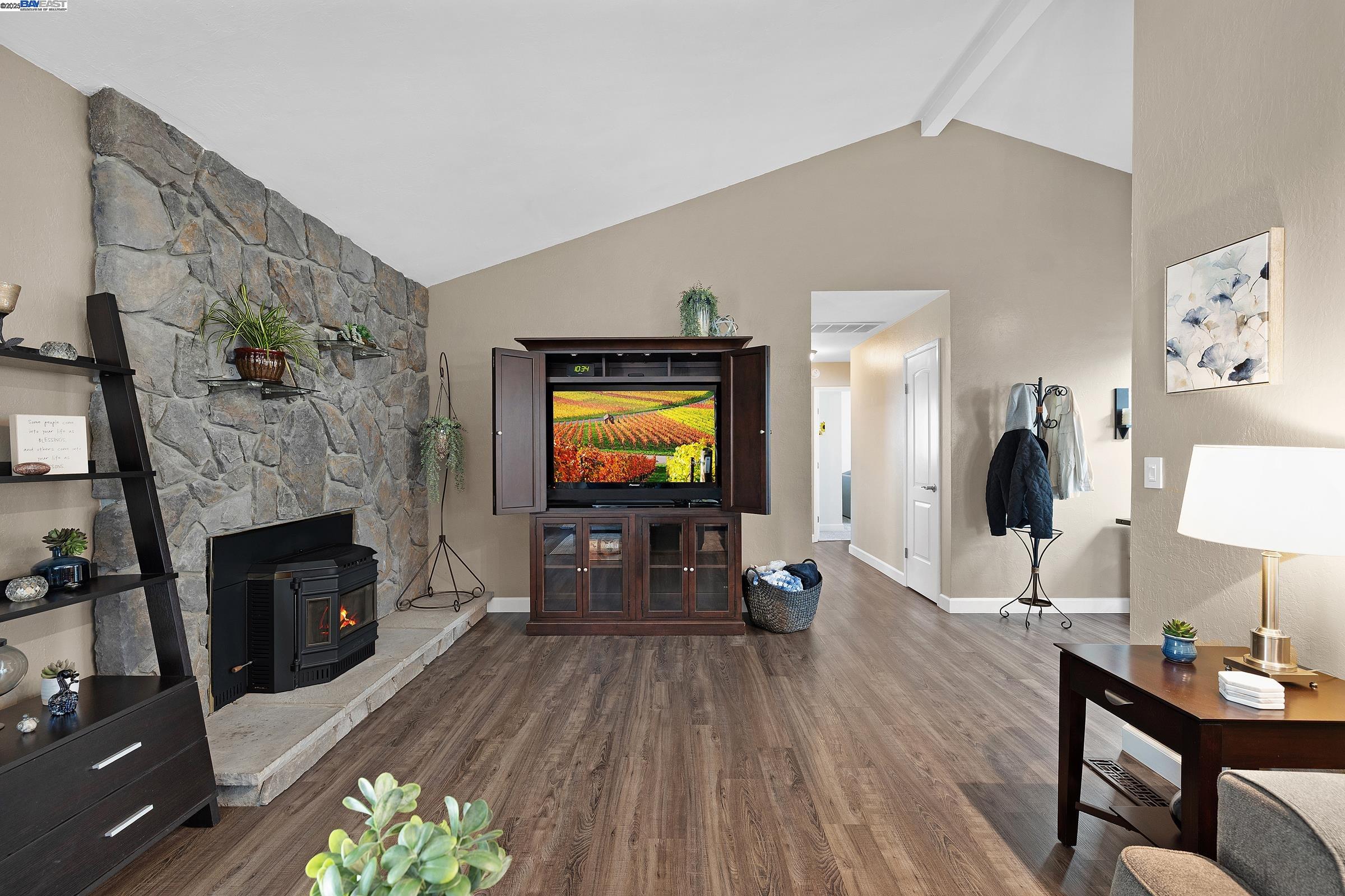 Detail Gallery Image 17 of 48 For 2265 Shire Ct, Livermore,  CA 94551 - 4 Beds | 2 Baths