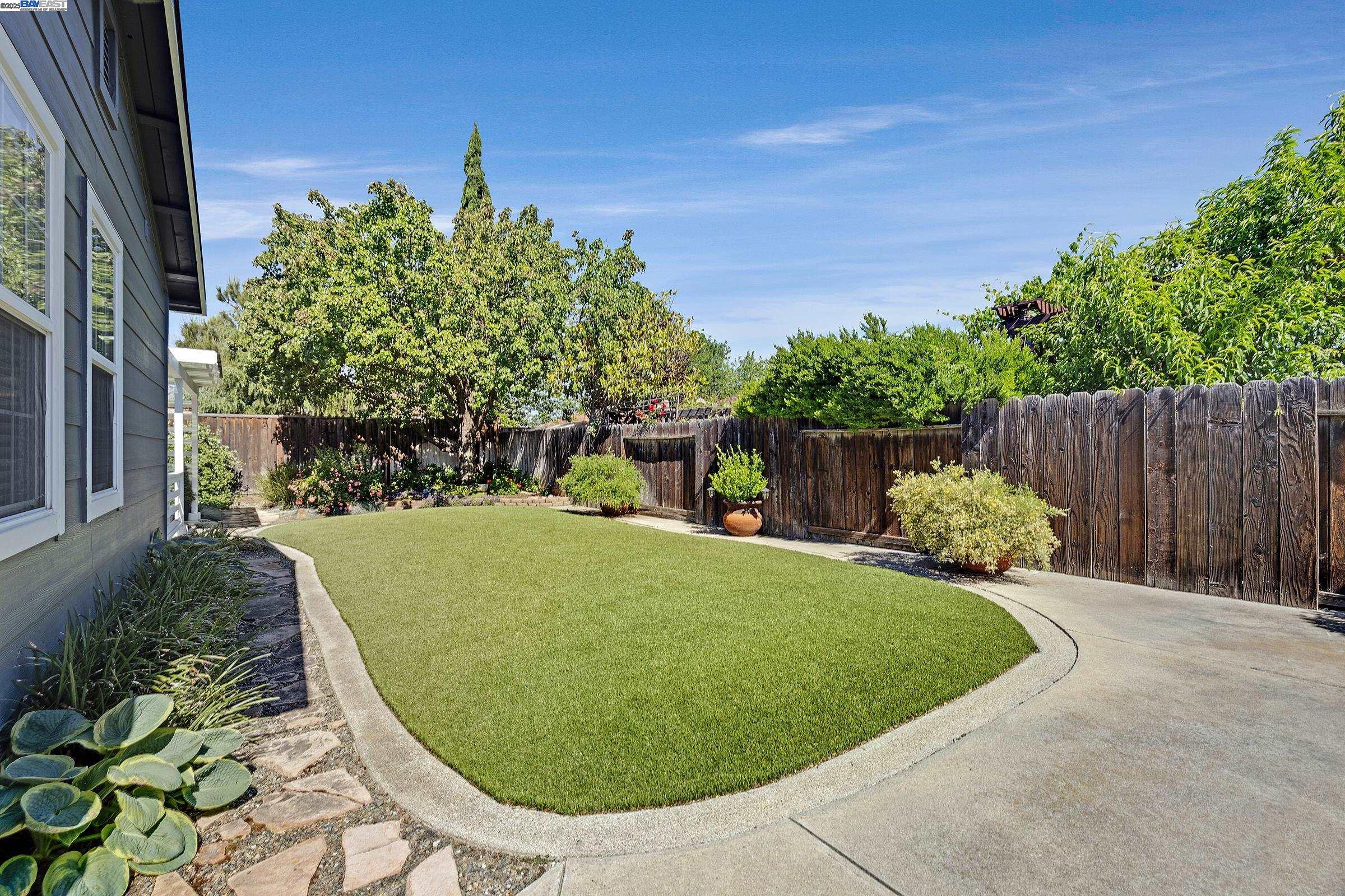 Detail Gallery Image 32 of 48 For 2265 Shire Ct, Livermore,  CA 94551 - 4 Beds | 2 Baths