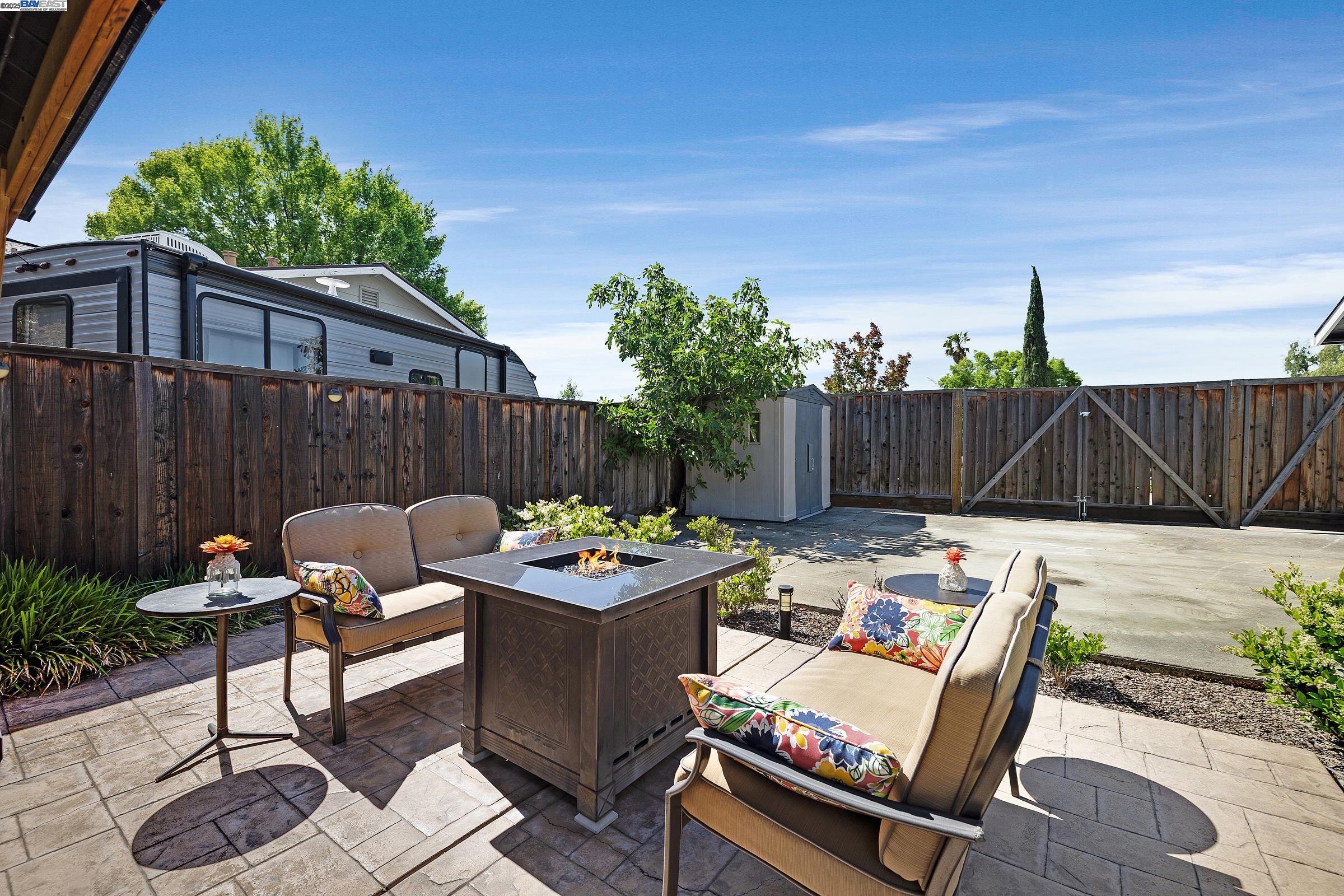 Detail Gallery Image 34 of 48 For 2265 Shire Ct, Livermore,  CA 94551 - 4 Beds | 2 Baths