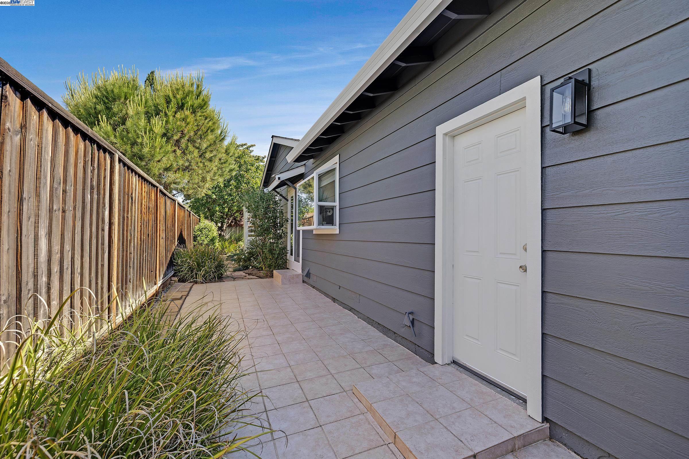 Detail Gallery Image 35 of 48 For 2265 Shire Ct, Livermore,  CA 94551 - 4 Beds | 2 Baths