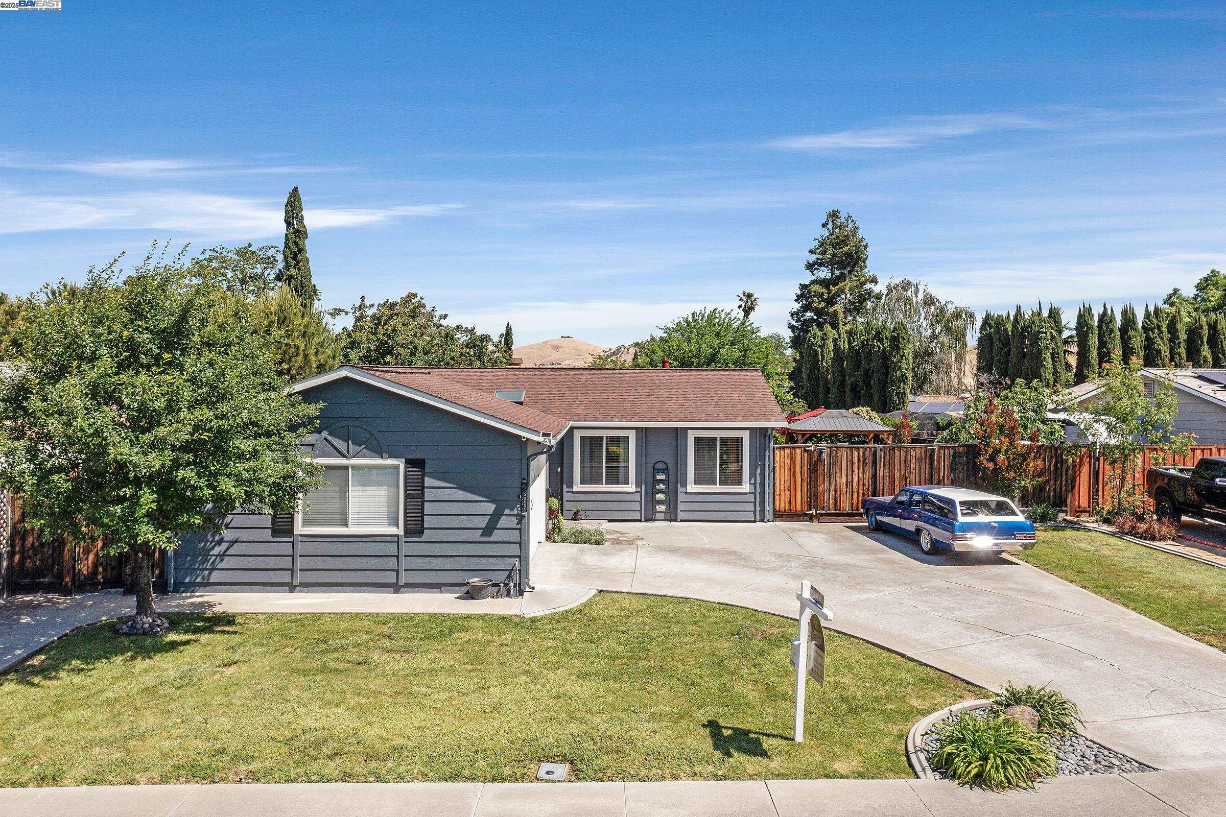 Detail Gallery Image 36 of 48 For 2265 Shire Ct, Livermore,  CA 94551 - 4 Beds | 2 Baths