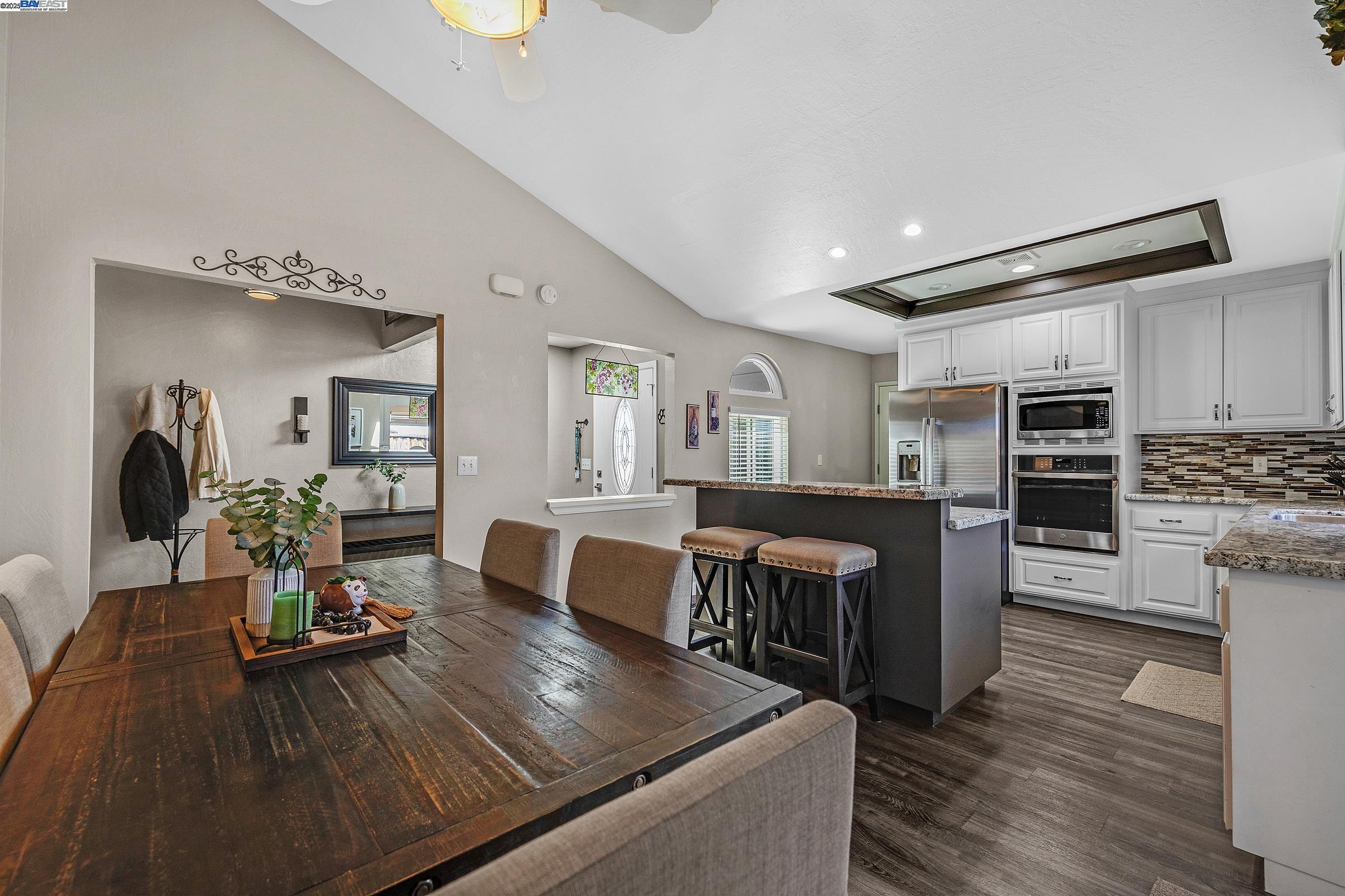 Detail Gallery Image 9 of 48 For 2265 Shire Ct, Livermore,  CA 94551 - 4 Beds | 2 Baths