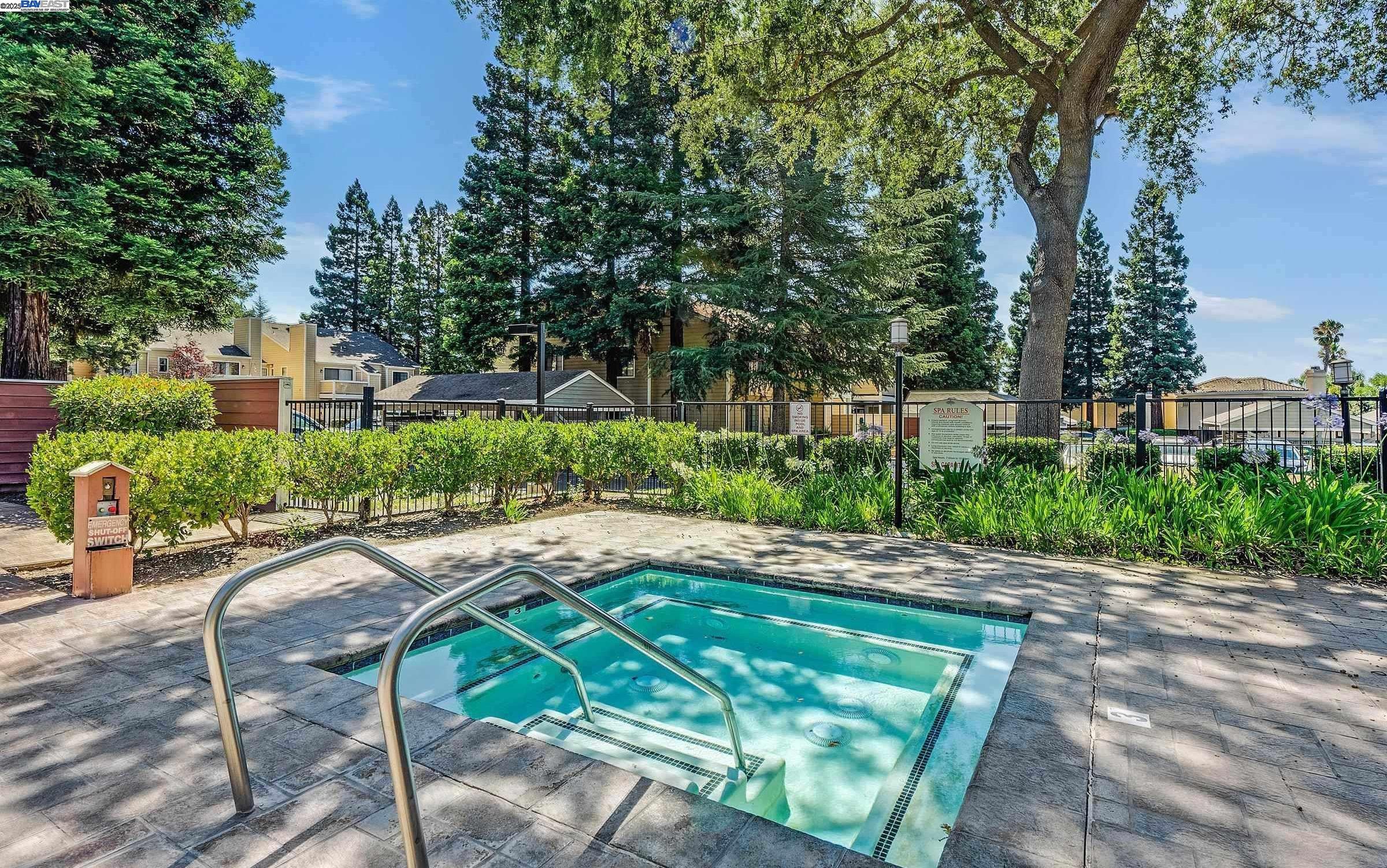 Detail Gallery Image 27 of 30 For 355 Eastridge Dr, San Ramon,  CA 94582 - 1 Beds | 1 Baths