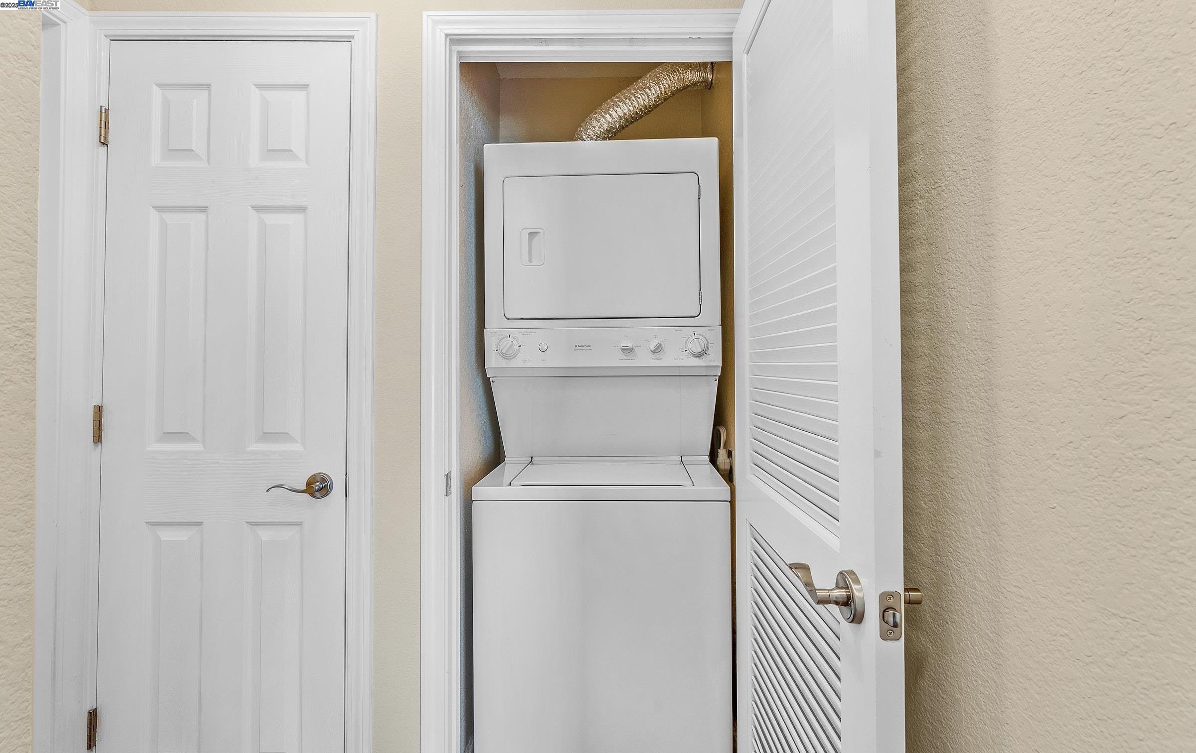 Detail Gallery Image 8 of 30 For 355 Eastridge Dr, San Ramon,  CA 94582 - 1 Beds | 1 Baths