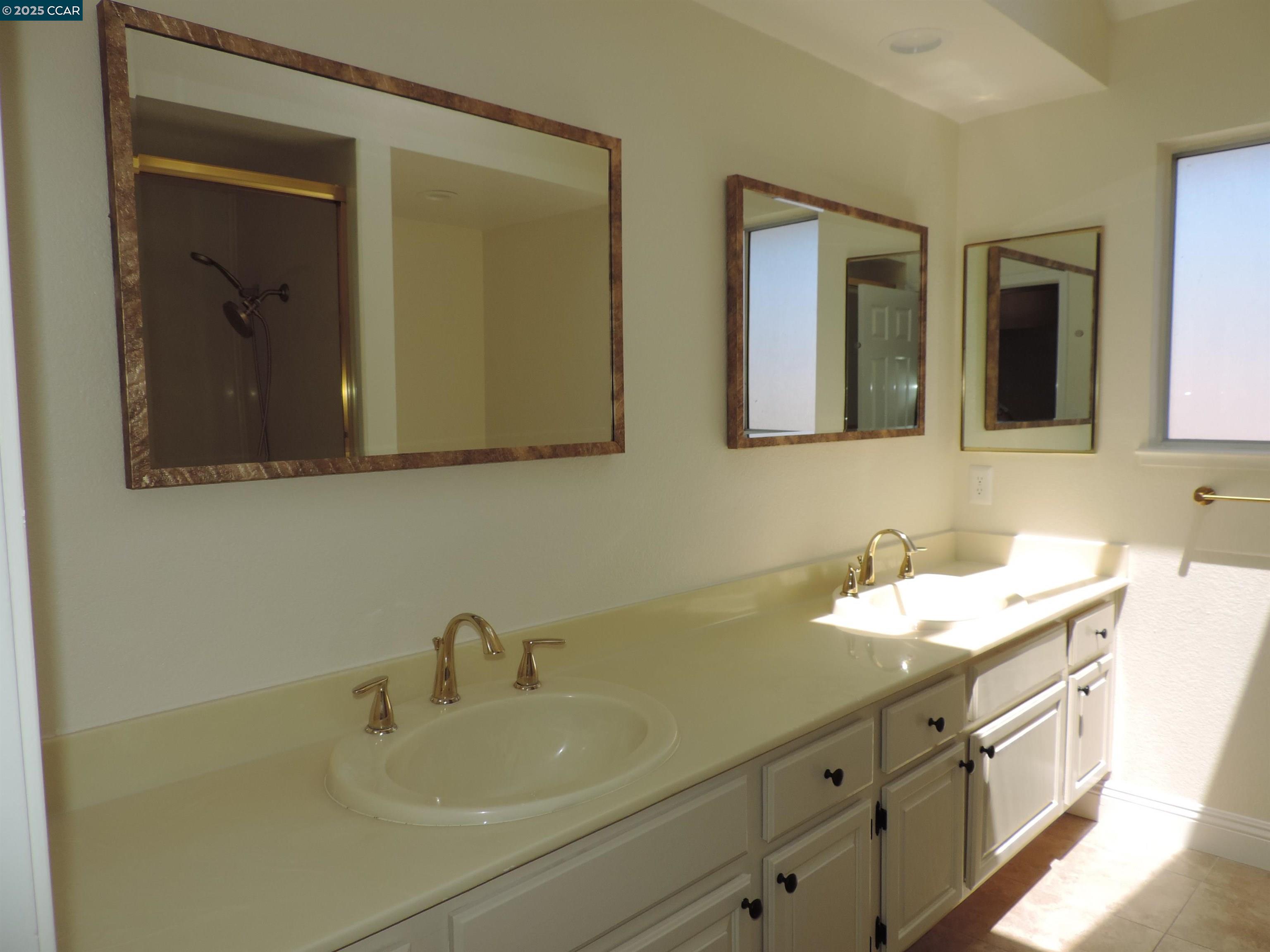 Detail Gallery Image 20 of 44 For 2190 Canyon Crest Ave, San Ramon,  CA 94582 - 4 Beds | 3 Baths