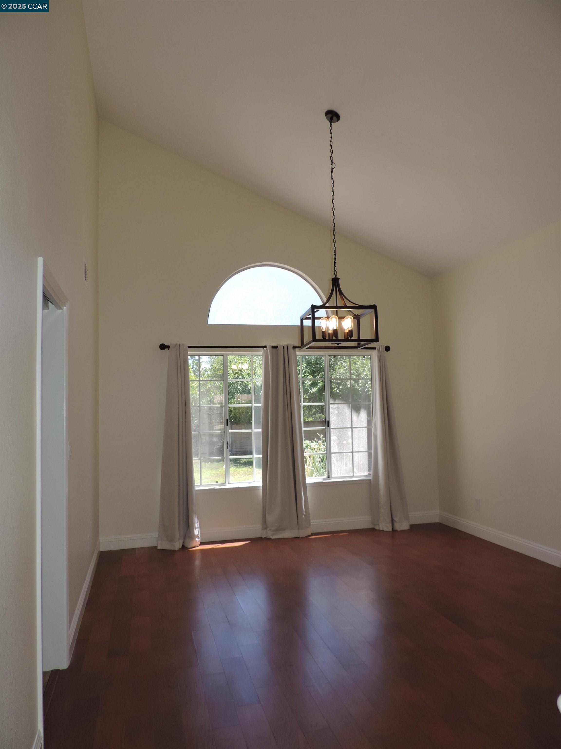 Detail Gallery Image 6 of 44 For 2190 Canyon Crest Ave, San Ramon,  CA 94582 - 4 Beds | 3 Baths