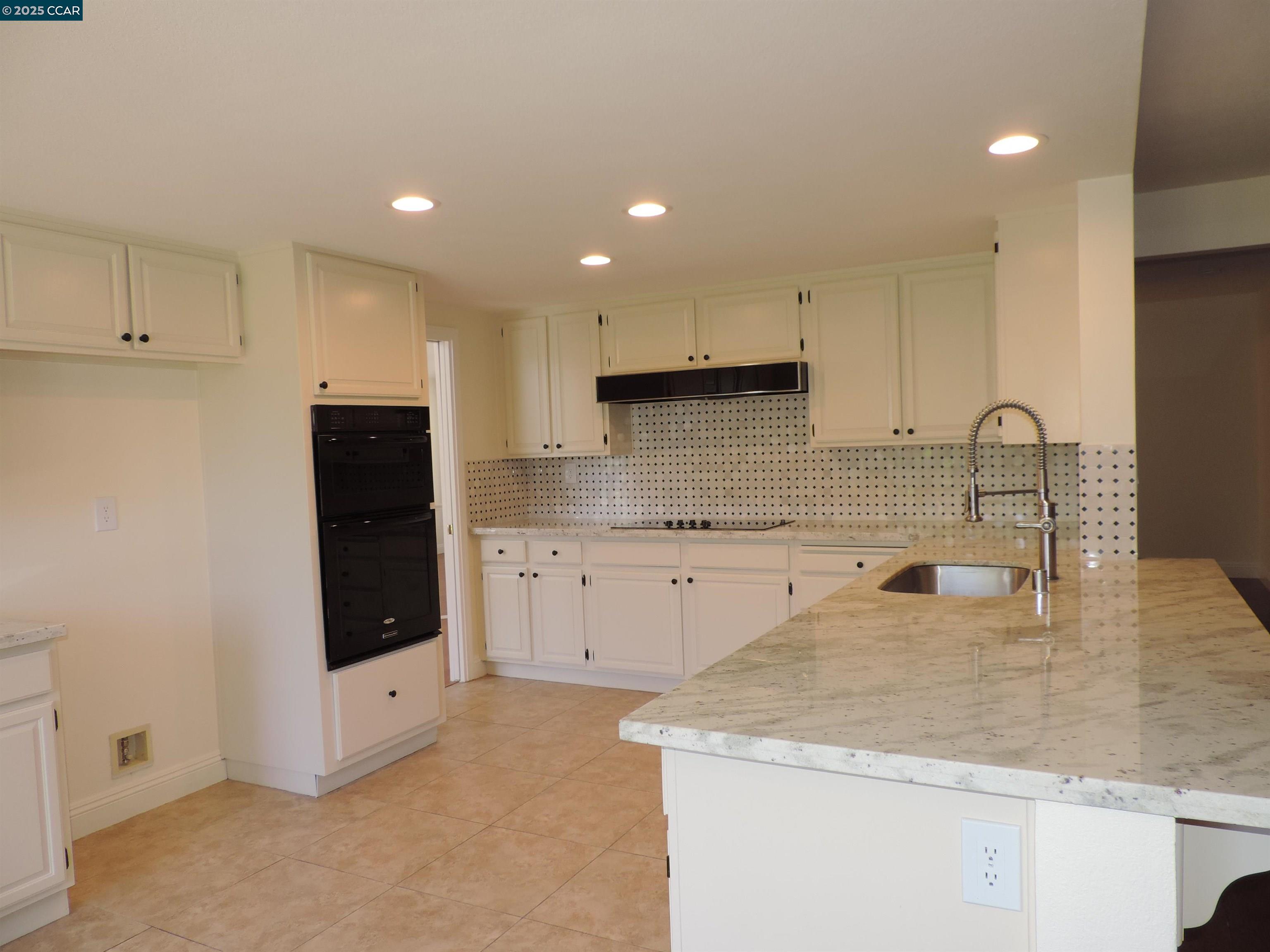 Detail Gallery Image 7 of 44 For 2190 Canyon Crest Ave, San Ramon,  CA 94582 - 4 Beds | 3 Baths