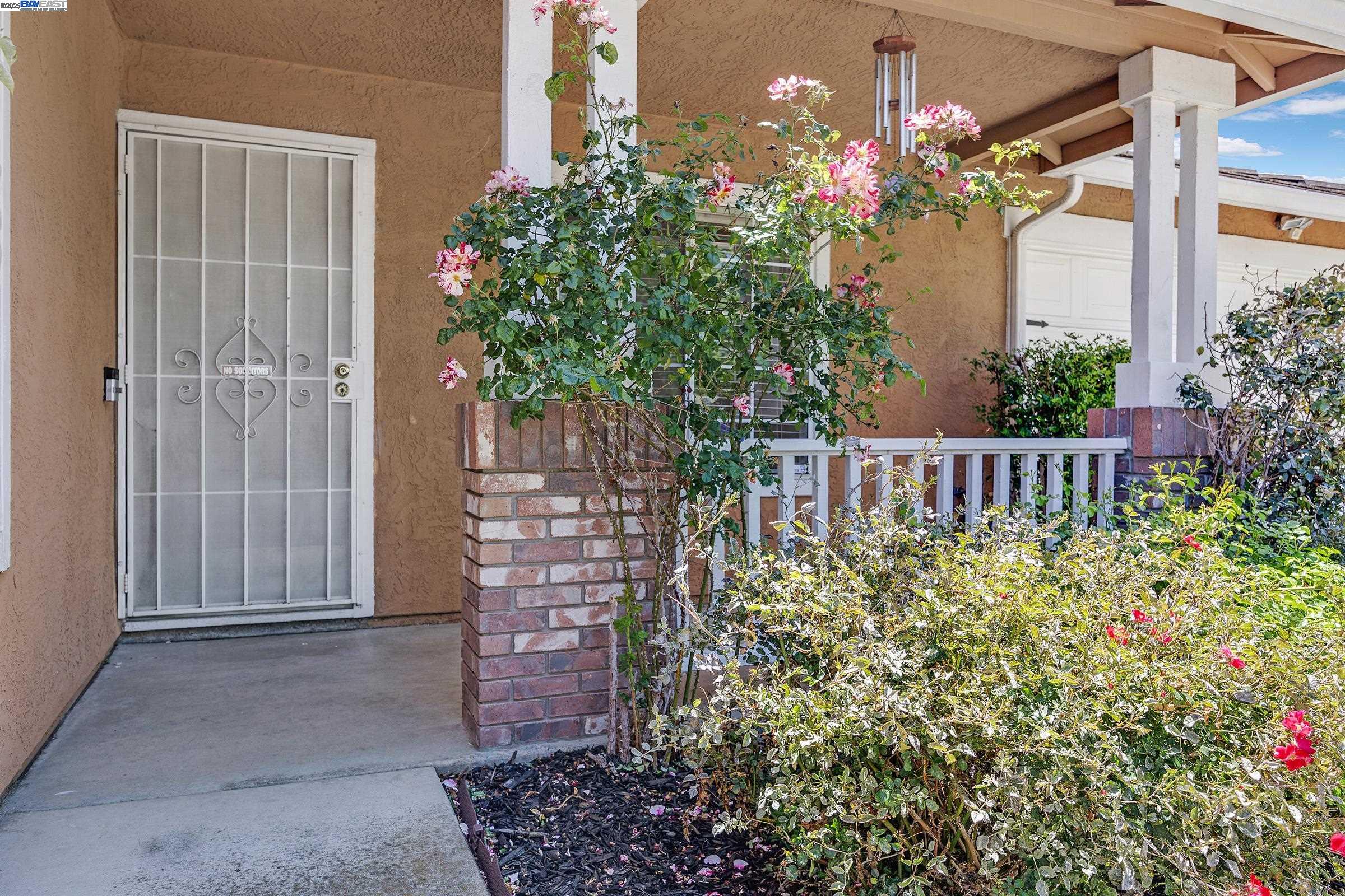 Detail Gallery Image 5 of 33 For 6997 Foxtail Dr, Livermore,  CA 94551 - 3 Beds | 2 Baths