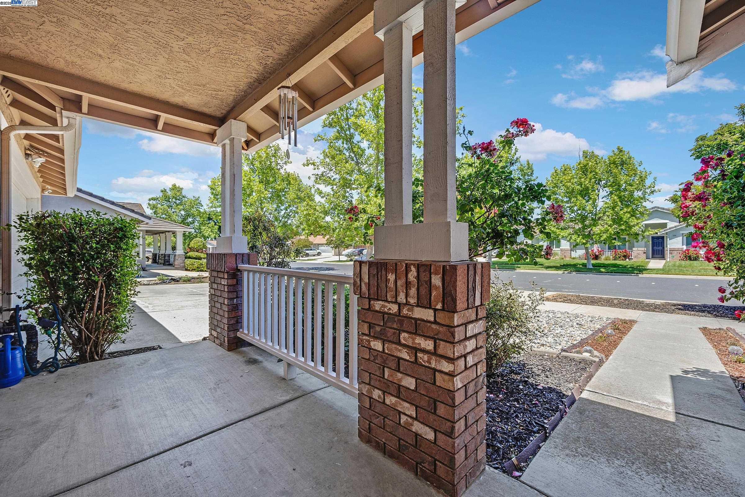Detail Gallery Image 6 of 33 For 6997 Foxtail Dr, Livermore,  CA 94551 - 3 Beds | 2 Baths