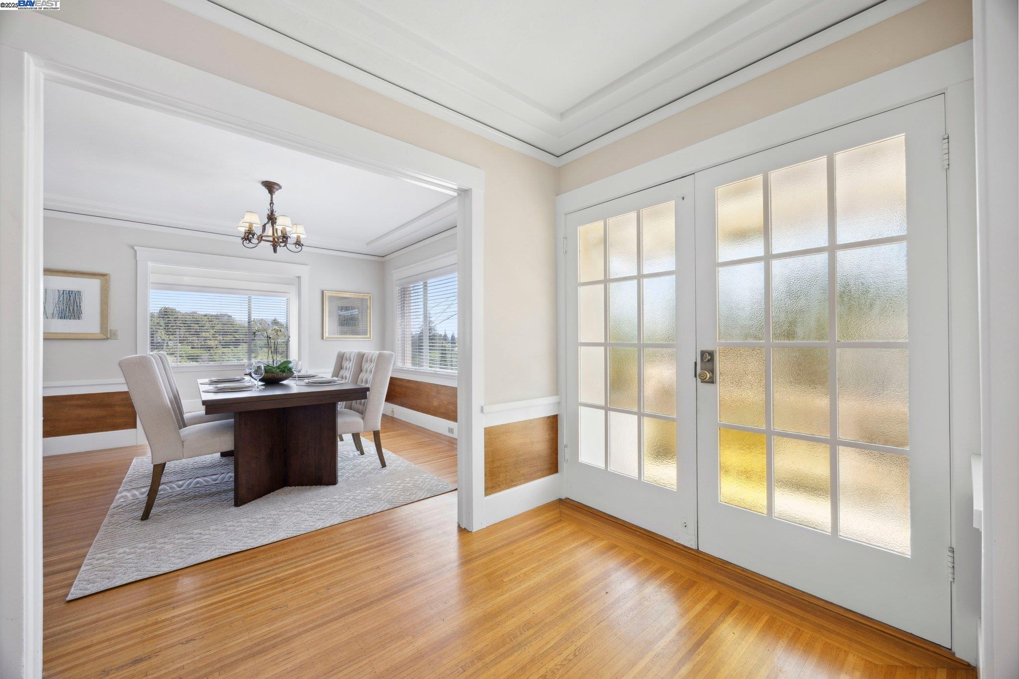Detail Gallery Image 16 of 31 For 4300 Everett Ave, Oakland,  CA 94602 - 4 Beds | 1/2 Baths