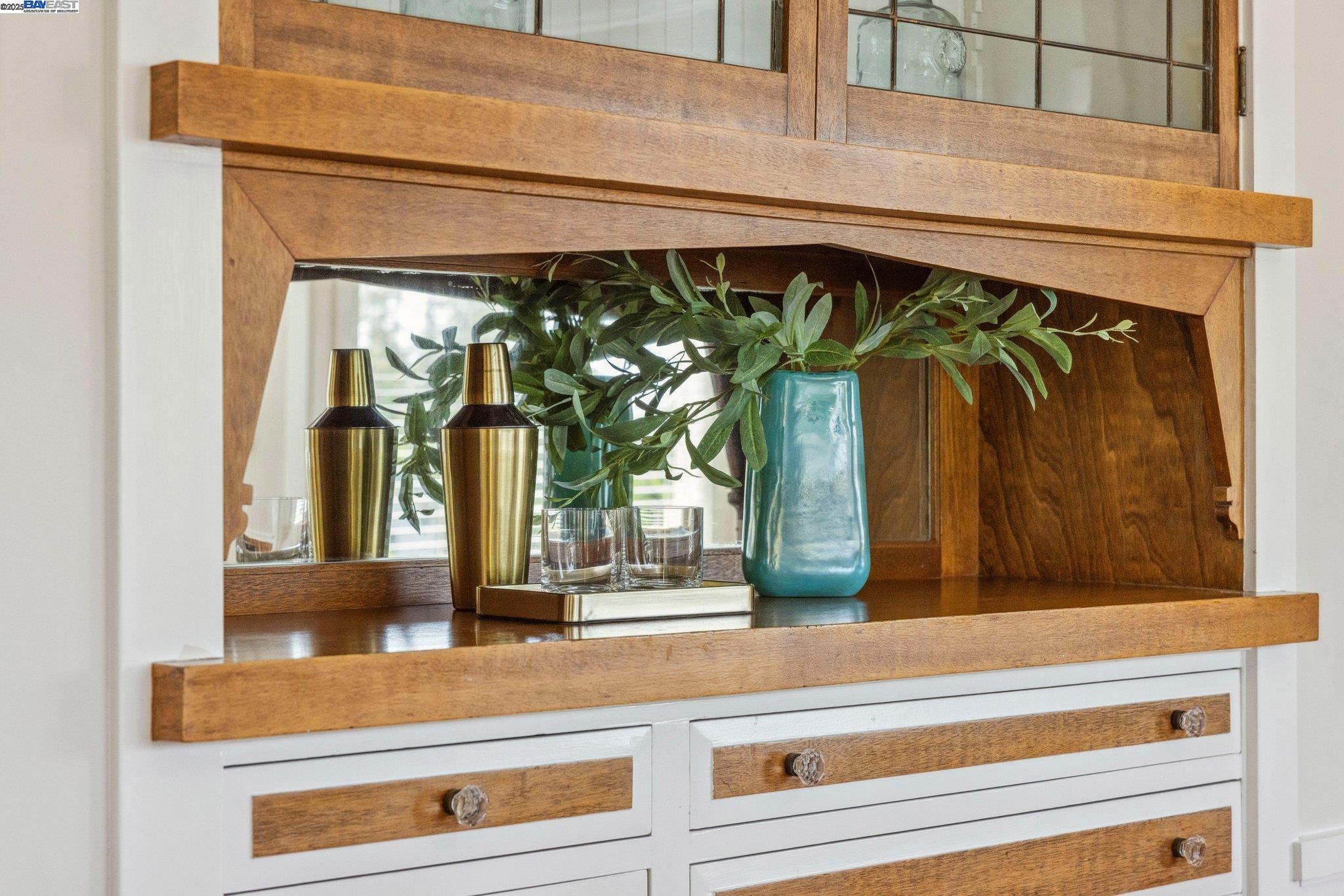 Detail Gallery Image 31 of 31 For 4300 Everett Ave, Oakland,  CA 94602 - 4 Beds | 1/2 Baths