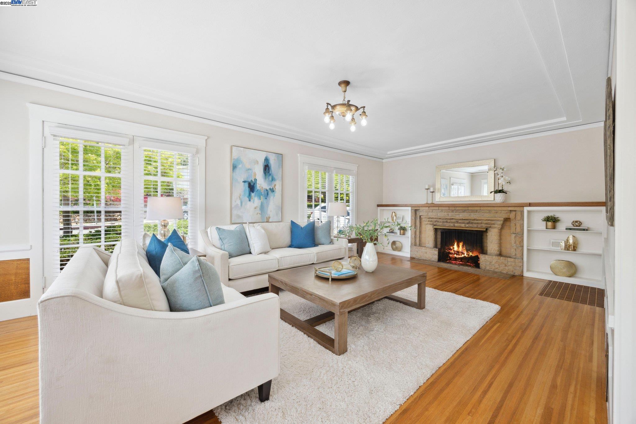 Detail Gallery Image 6 of 31 For 4300 Everett Ave, Oakland,  CA 94602 - 4 Beds | 1/2 Baths
