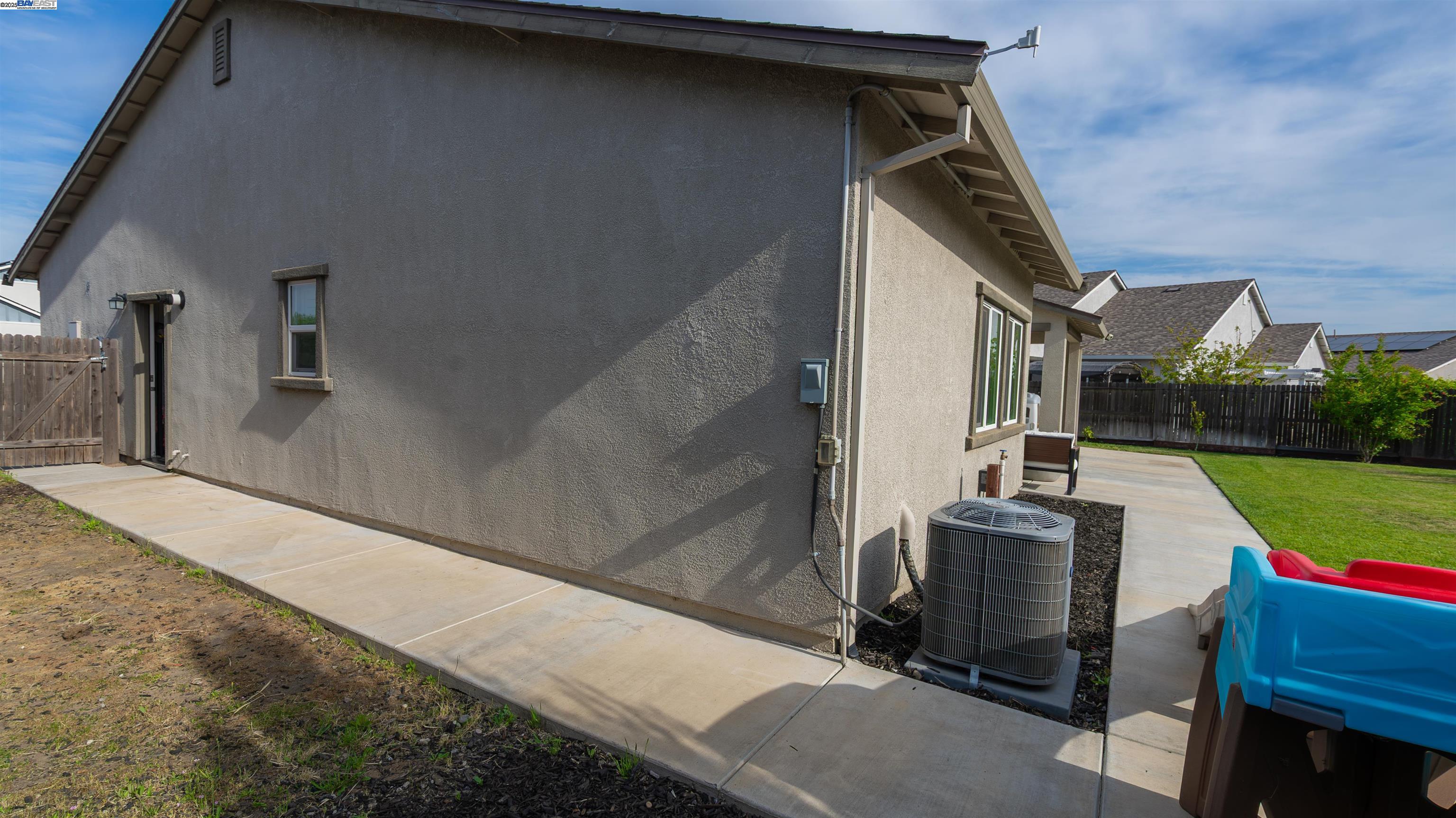 2650 Adams Lane, Manteca, California 95337, 3 Bedrooms Bedrooms, 6 Rooms Rooms,2 BathroomsBathrooms,Residential,For Sale,2650 Adams Lane,41097970