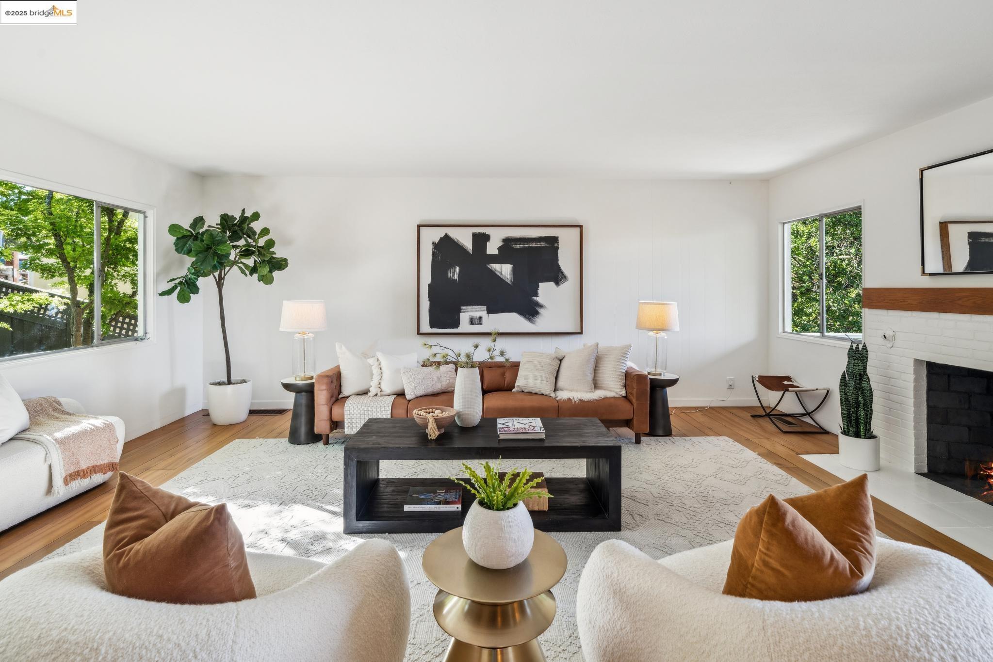 1025 Creston Rd, Berkeley, California 94708, 3 Bedrooms Bedrooms, 7 Rooms Rooms,2 BathroomsBathrooms,Residential,For Sale,1025 Creston Rd,41097973
