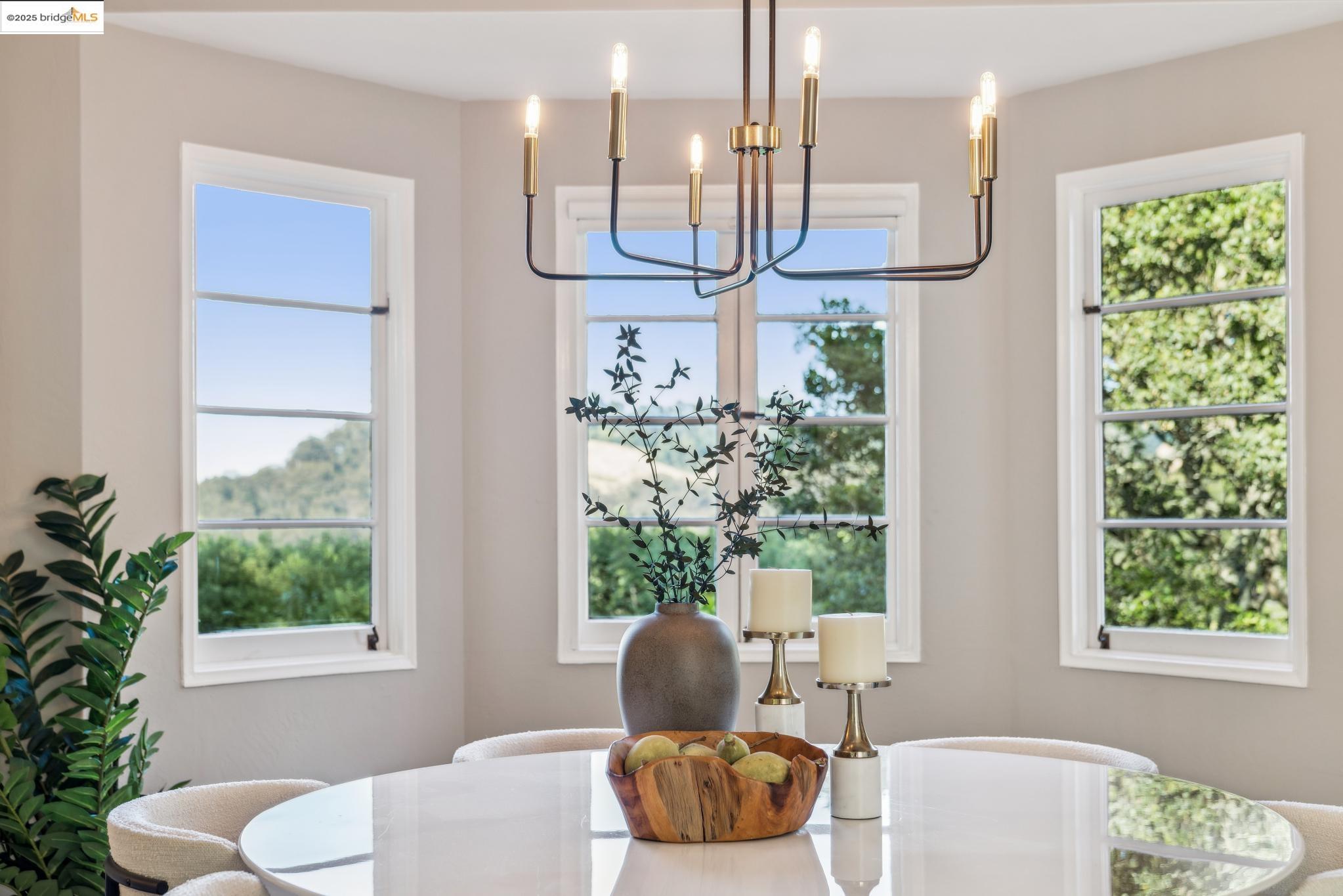 1025 Creston Rd, Berkeley, California 94708, 3 Bedrooms Bedrooms, 7 Rooms Rooms,2 BathroomsBathrooms,Residential,For Sale,1025 Creston Rd,41097973