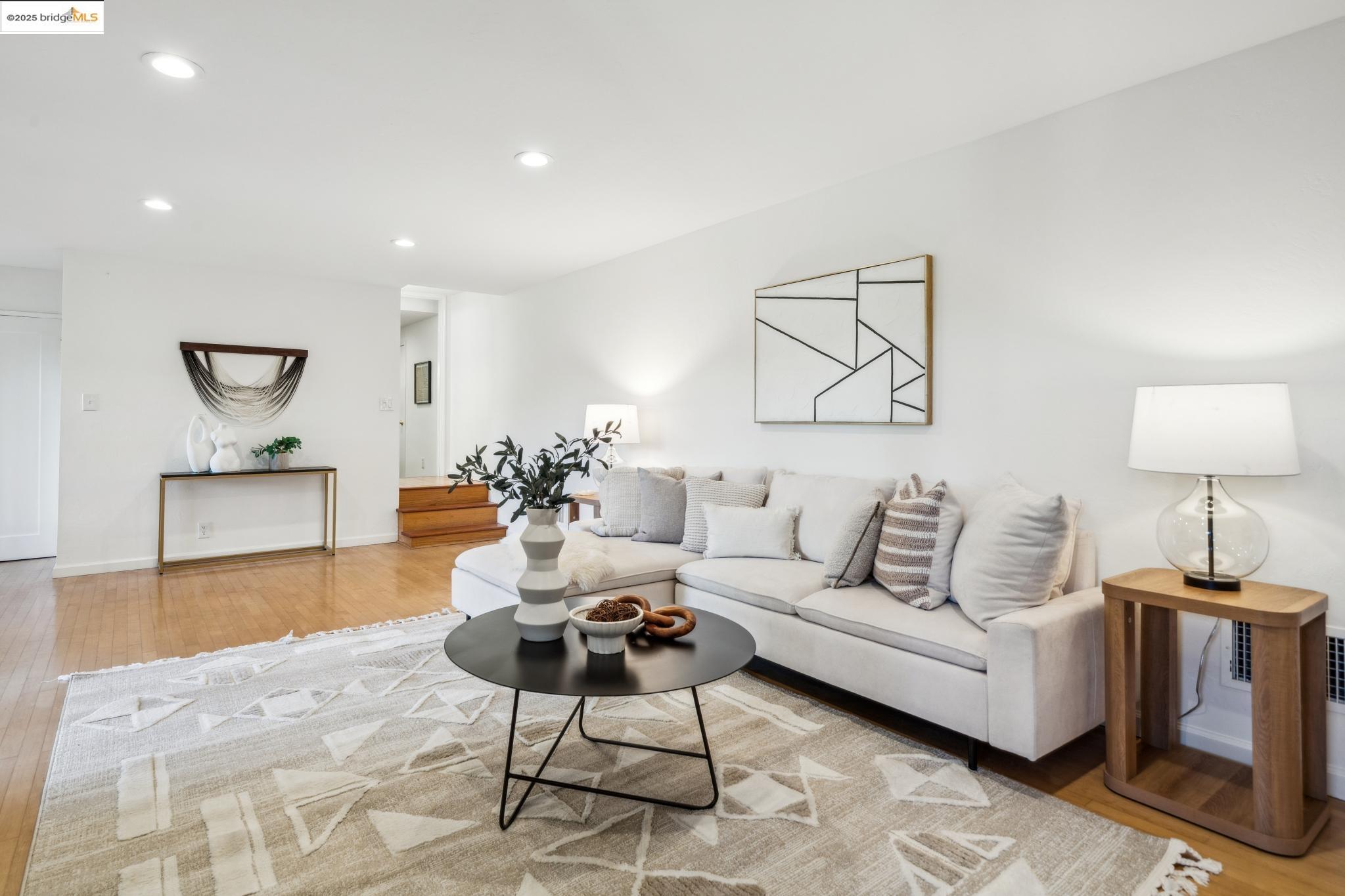 1025 Creston Rd, Berkeley, California 94708, 3 Bedrooms Bedrooms, 7 Rooms Rooms,2 BathroomsBathrooms,Residential,For Sale,1025 Creston Rd,41097973