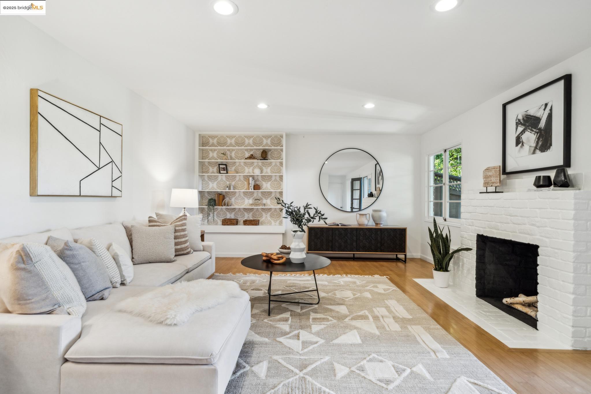 1025 Creston Rd, Berkeley, California 94708, 3 Bedrooms Bedrooms, 7 Rooms Rooms,2 BathroomsBathrooms,Residential,For Sale,1025 Creston Rd,41097973