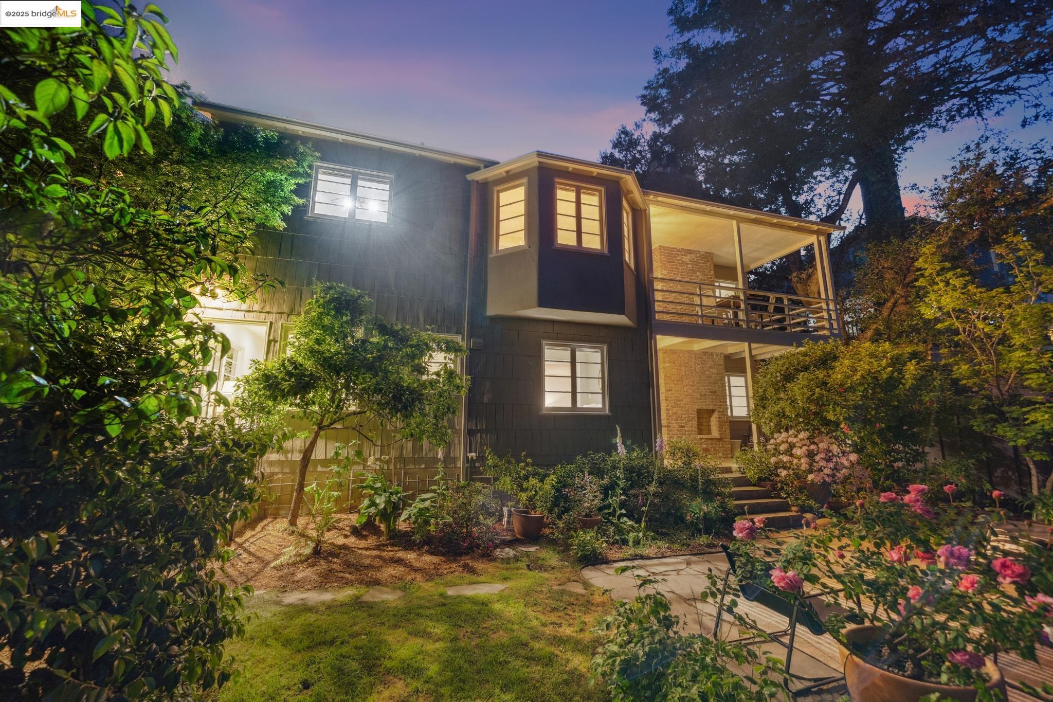 1025 Creston Rd, Berkeley, California 94708, 3 Bedrooms Bedrooms, 7 Rooms Rooms,2 BathroomsBathrooms,Residential,For Sale,1025 Creston Rd,41097973