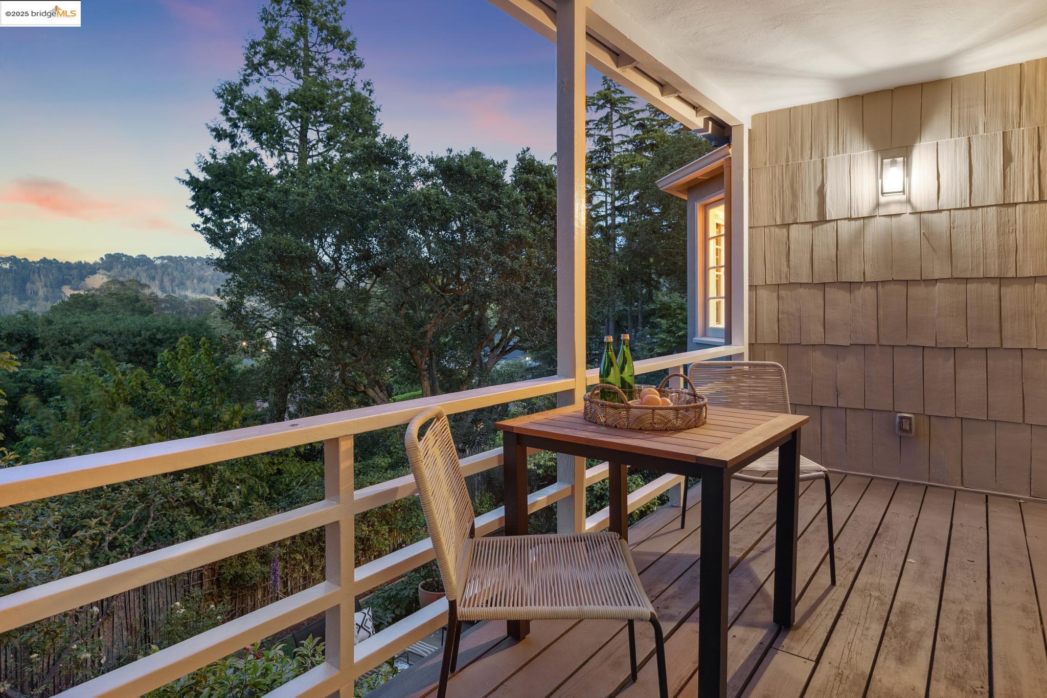 1025 Creston Rd, Berkeley, California 94708, 3 Bedrooms Bedrooms, 7 Rooms Rooms,2 BathroomsBathrooms,Residential,For Sale,1025 Creston Rd,41097973