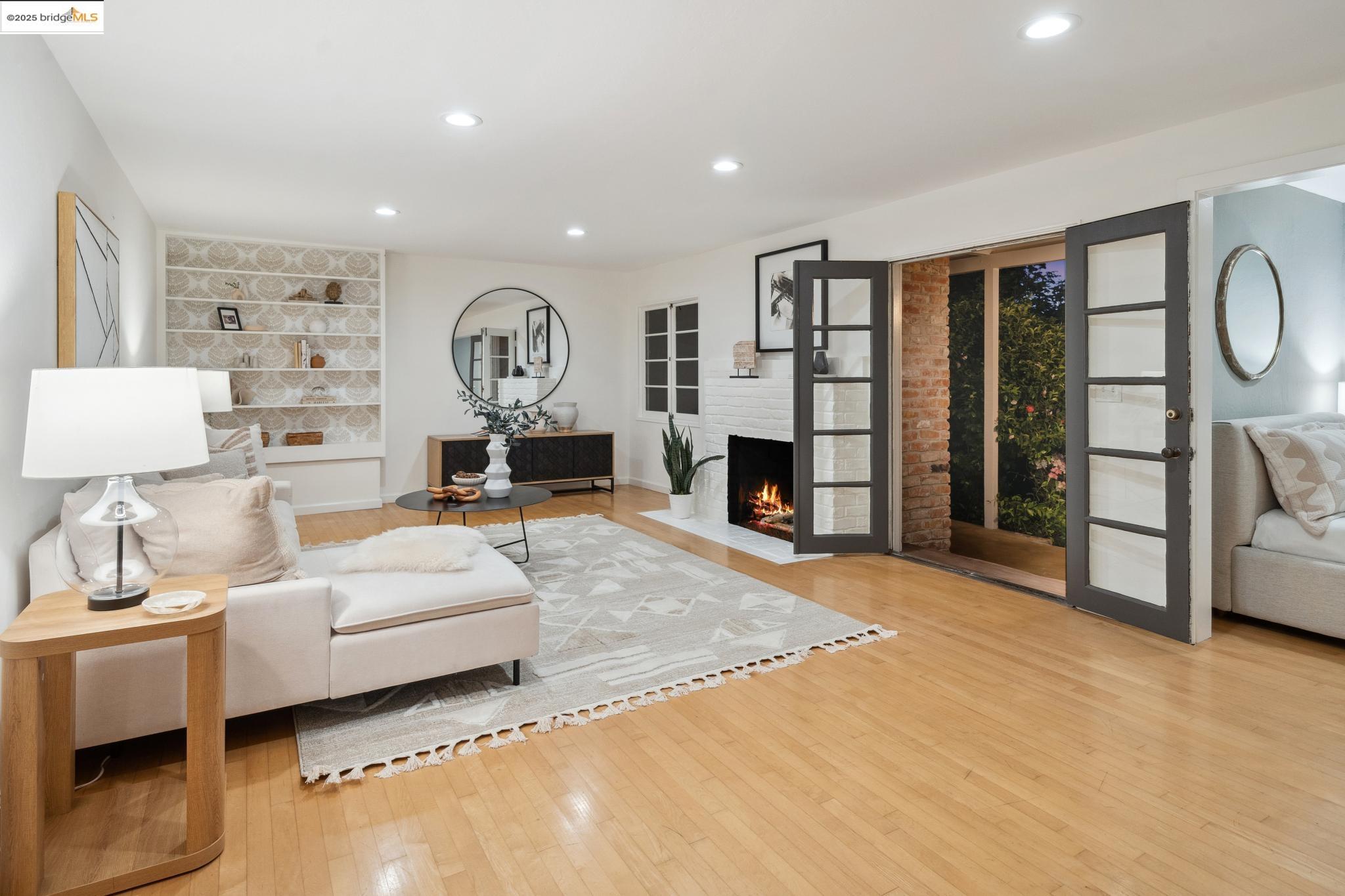 1025 Creston Rd, Berkeley, California 94708, 3 Bedrooms Bedrooms, 7 Rooms Rooms,2 BathroomsBathrooms,Residential,For Sale,1025 Creston Rd,41097973