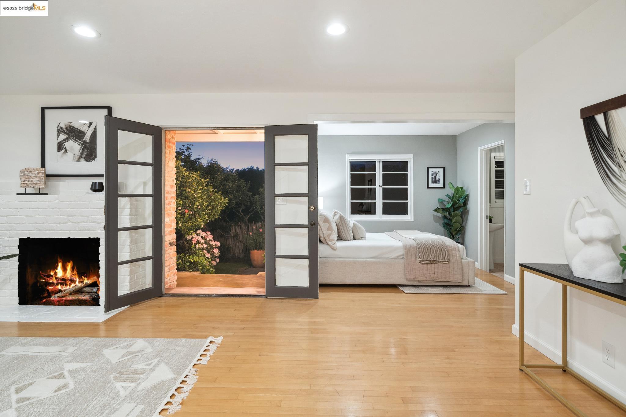 1025 Creston Rd, Berkeley, California 94708, 3 Bedrooms Bedrooms, 7 Rooms Rooms,2 BathroomsBathrooms,Residential,For Sale,1025 Creston Rd,41097973