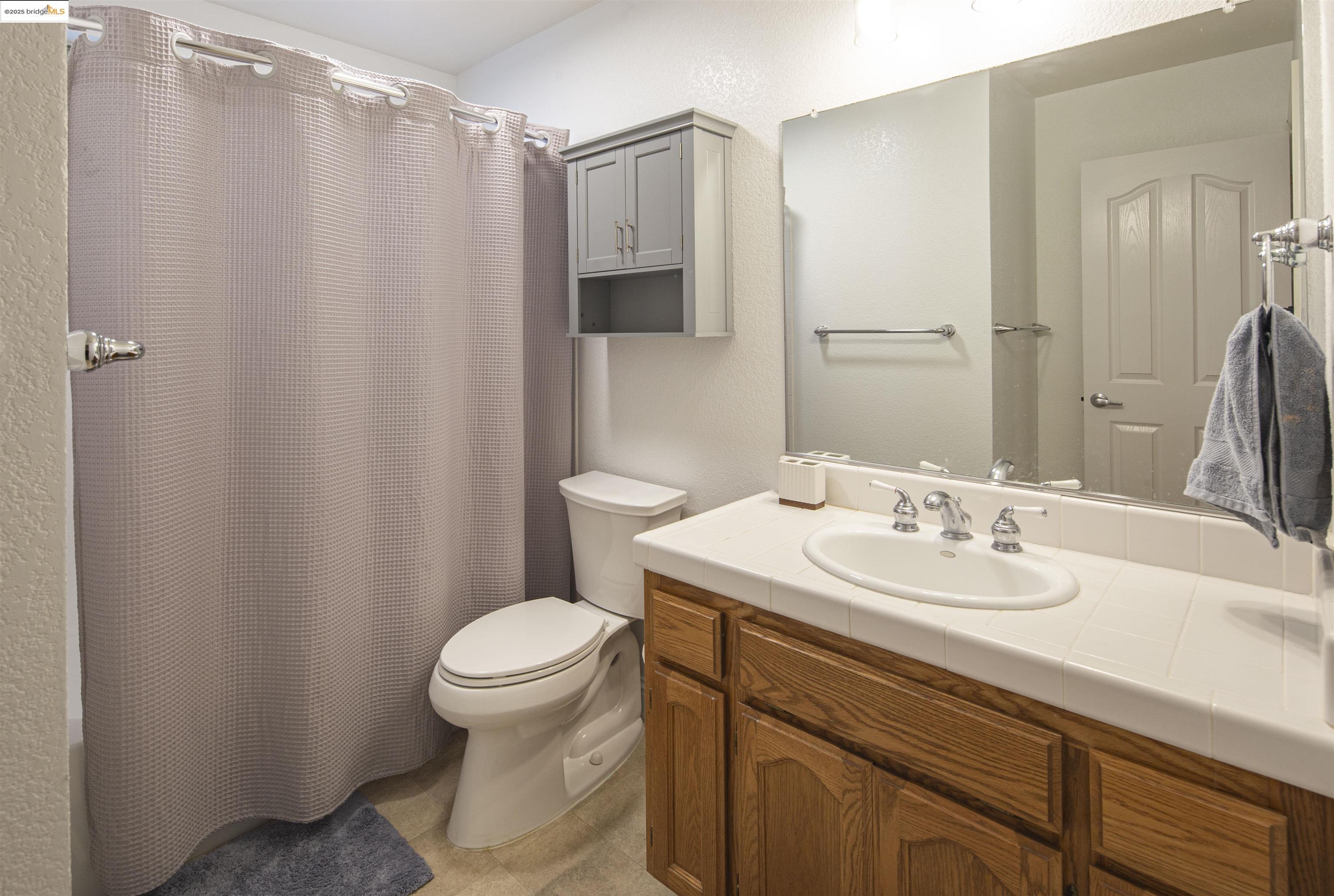 764 Belfast Ct, Galt, California 95632, 3 Bedrooms Bedrooms, 6 Rooms Rooms,2 BathroomsBathrooms,Residential,For Sale,764 Belfast Ct,41097976