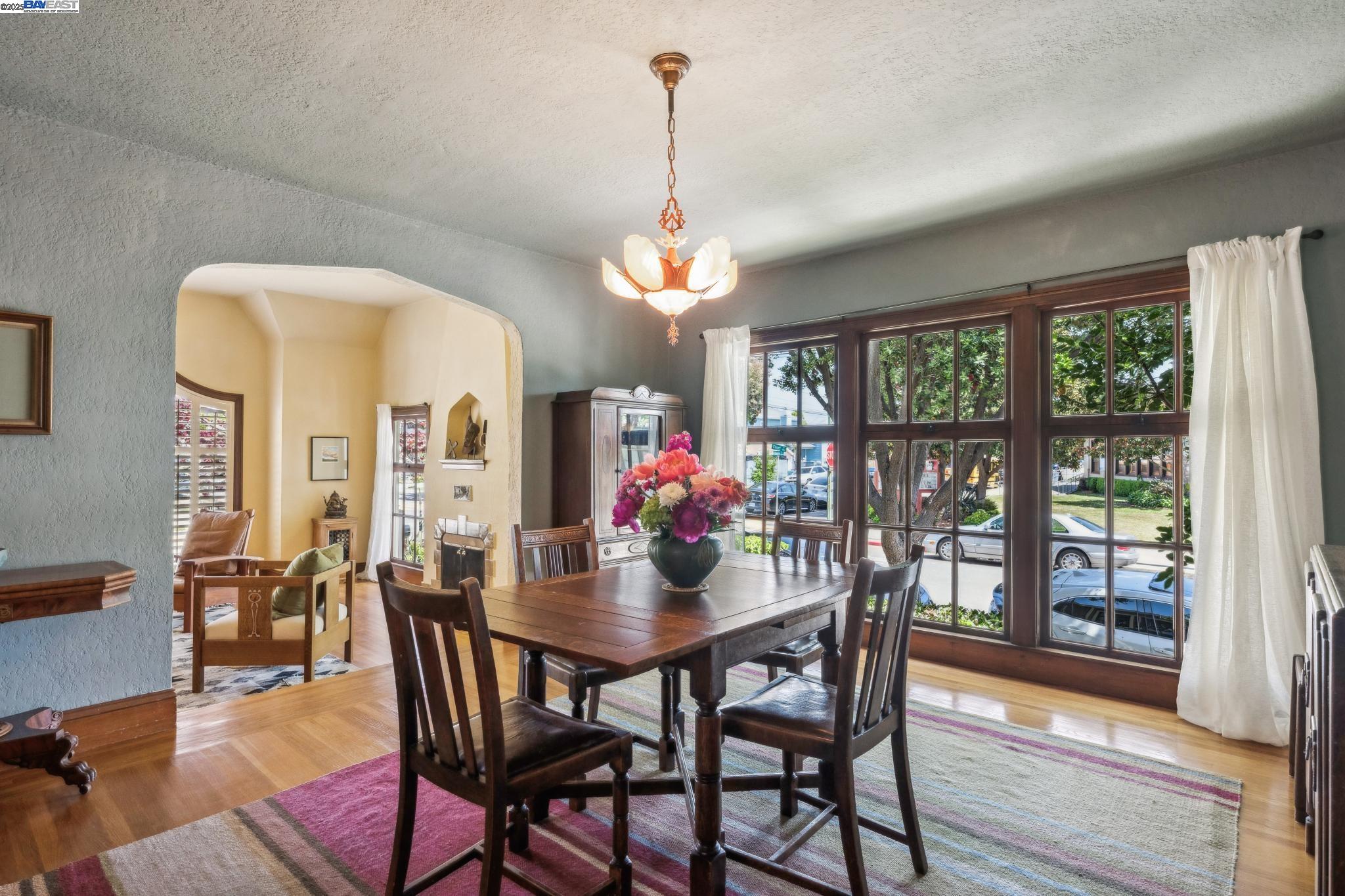Detail Gallery Image 17 of 56 For 2916 Fillmore St, Alameda,  CA 94501 - 3 Beds | 2 Baths