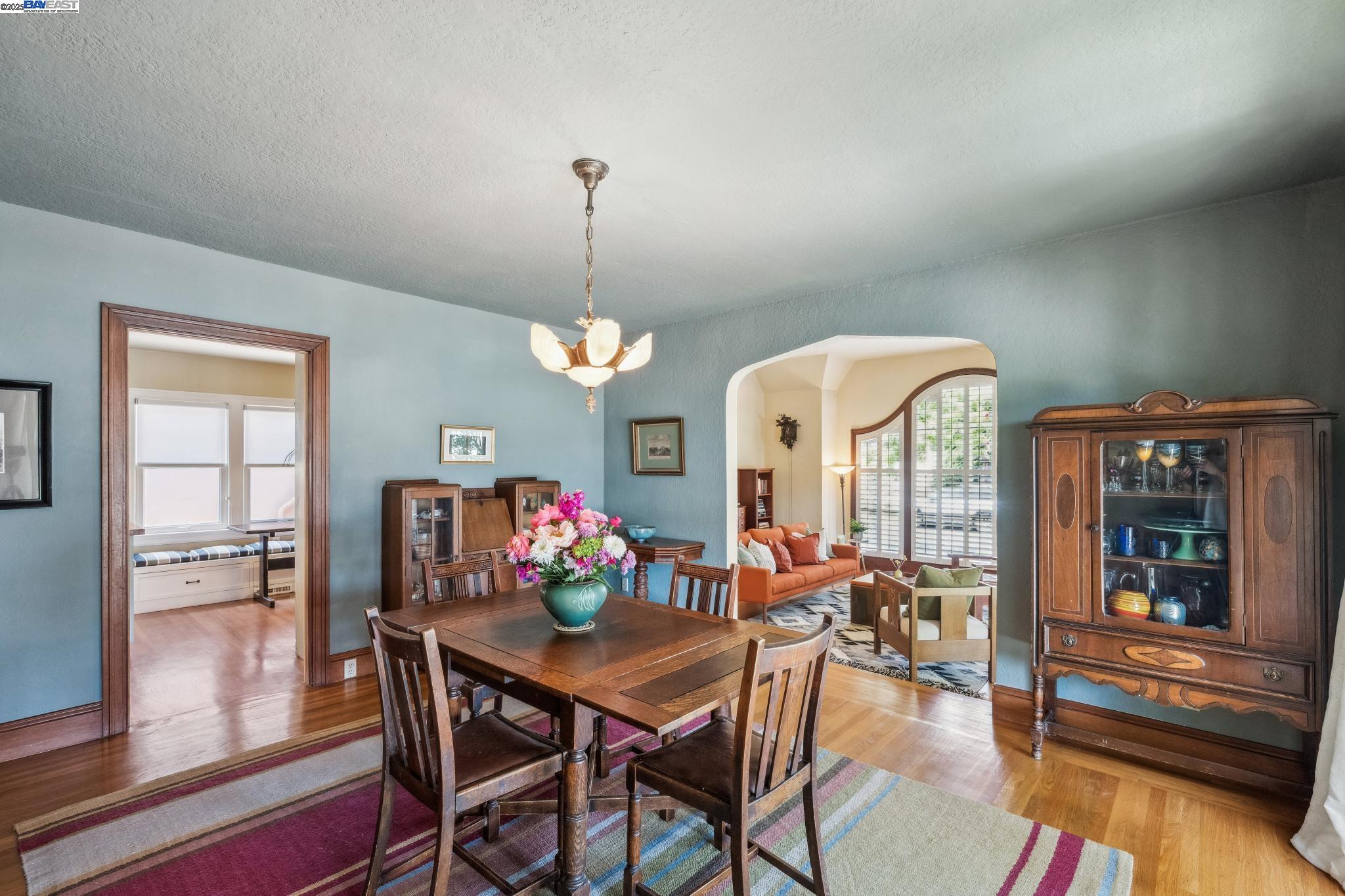 Detail Gallery Image 19 of 56 For 2916 Fillmore St, Alameda,  CA 94501 - 3 Beds | 2 Baths