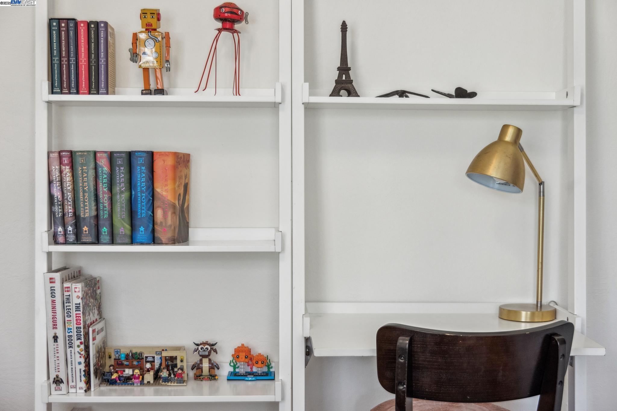Detail Gallery Image 34 of 56 For 2916 Fillmore St, Alameda,  CA 94501 - 3 Beds | 2 Baths