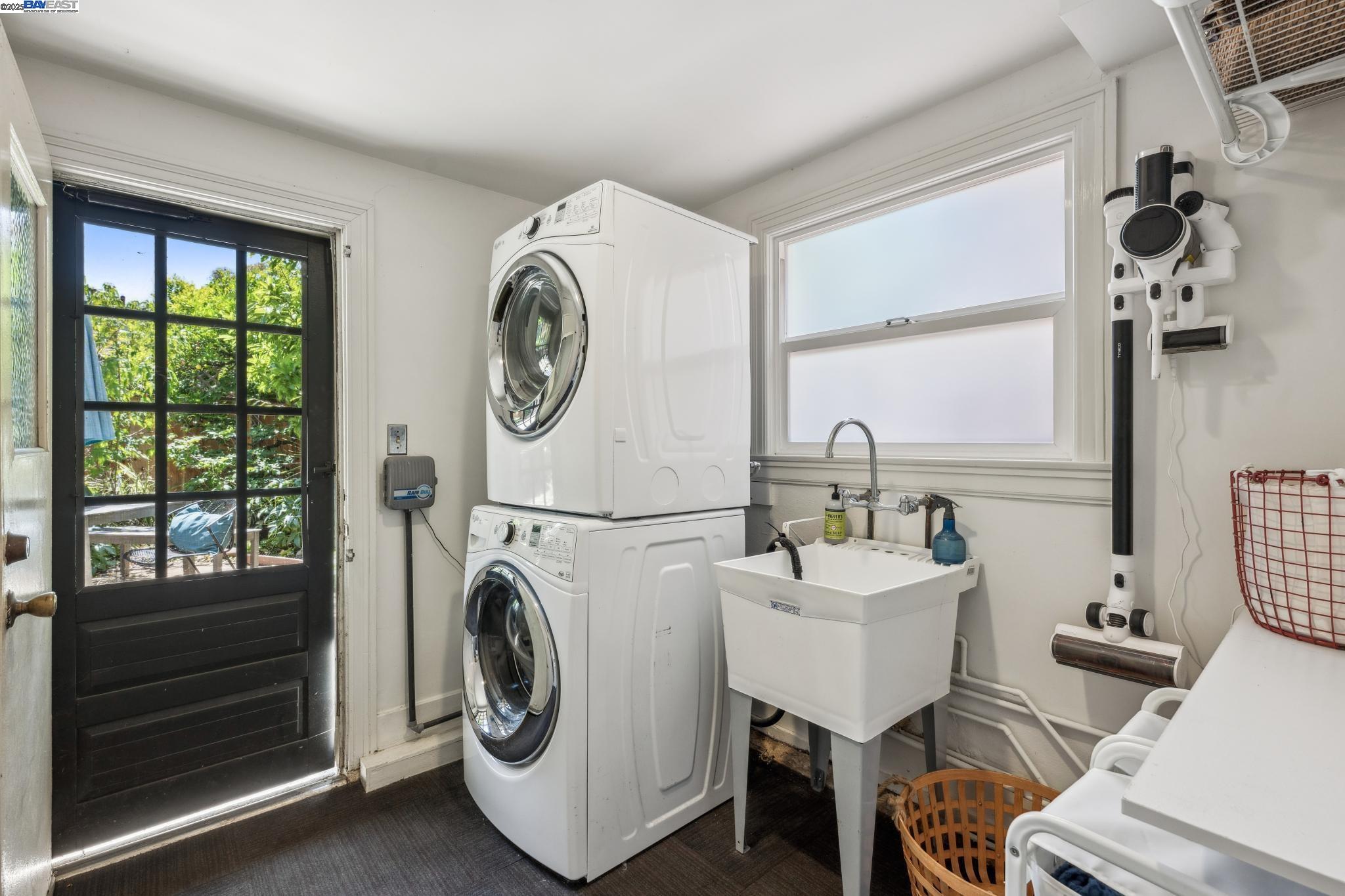 Detail Gallery Image 51 of 56 For 2916 Fillmore St, Alameda,  CA 94501 - 3 Beds | 2 Baths