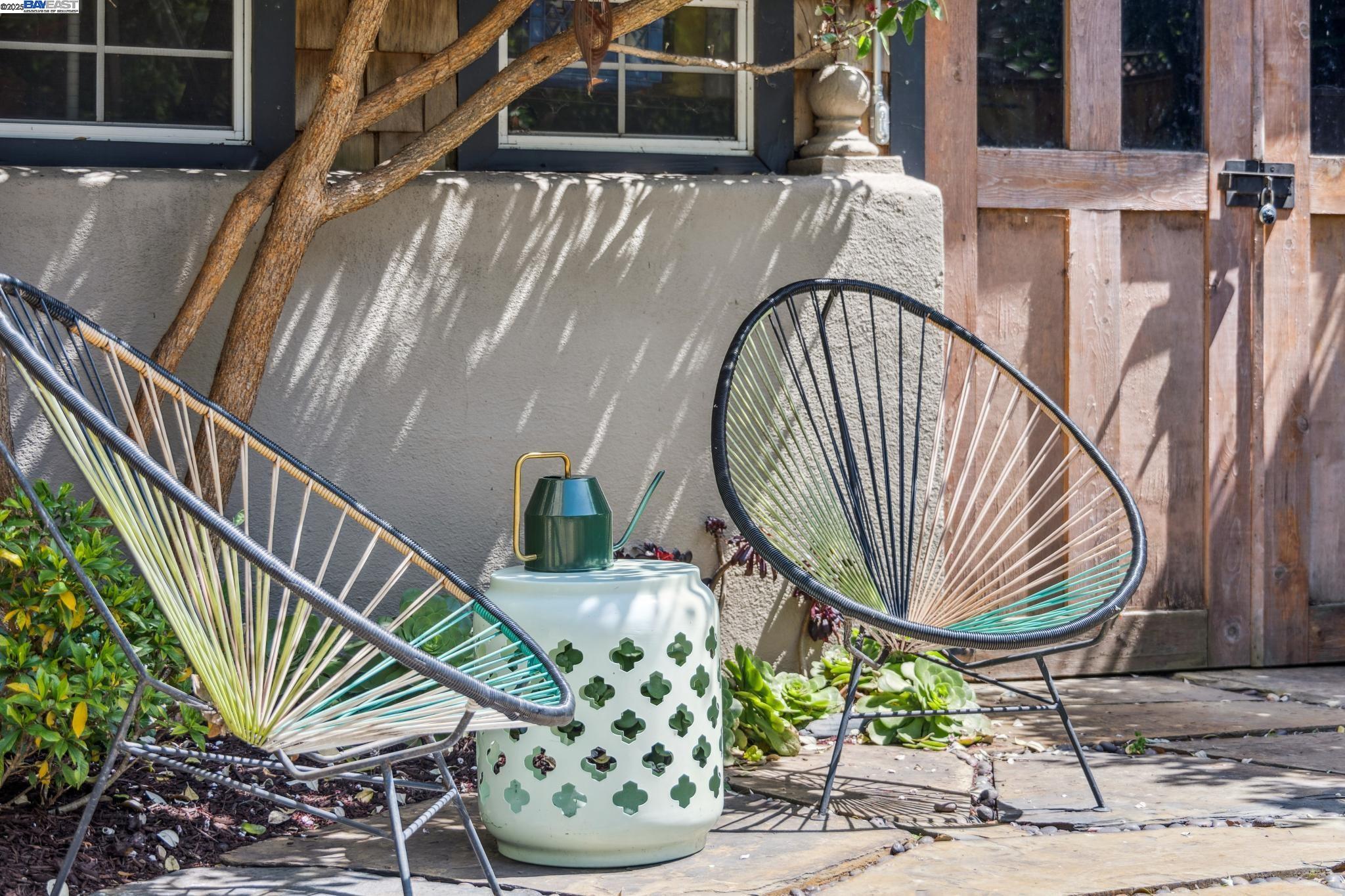 Detail Gallery Image 54 of 56 For 2916 Fillmore St, Alameda,  CA 94501 - 3 Beds | 2 Baths