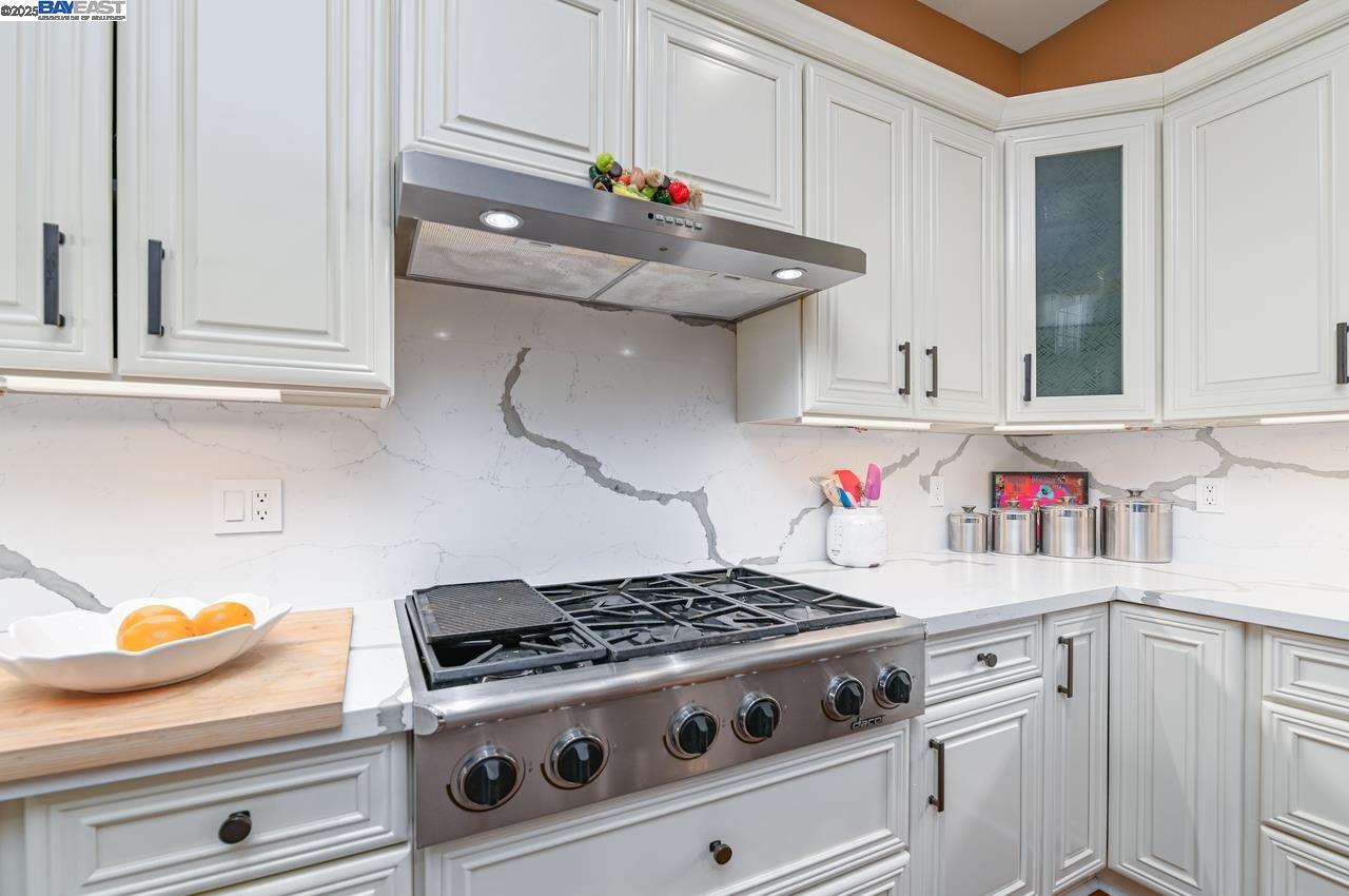 Detail Gallery Image 19 of 60 For 3560 Ovella Way, Pleasanton,  CA 94566 - 4 Beds | 4/1 Baths