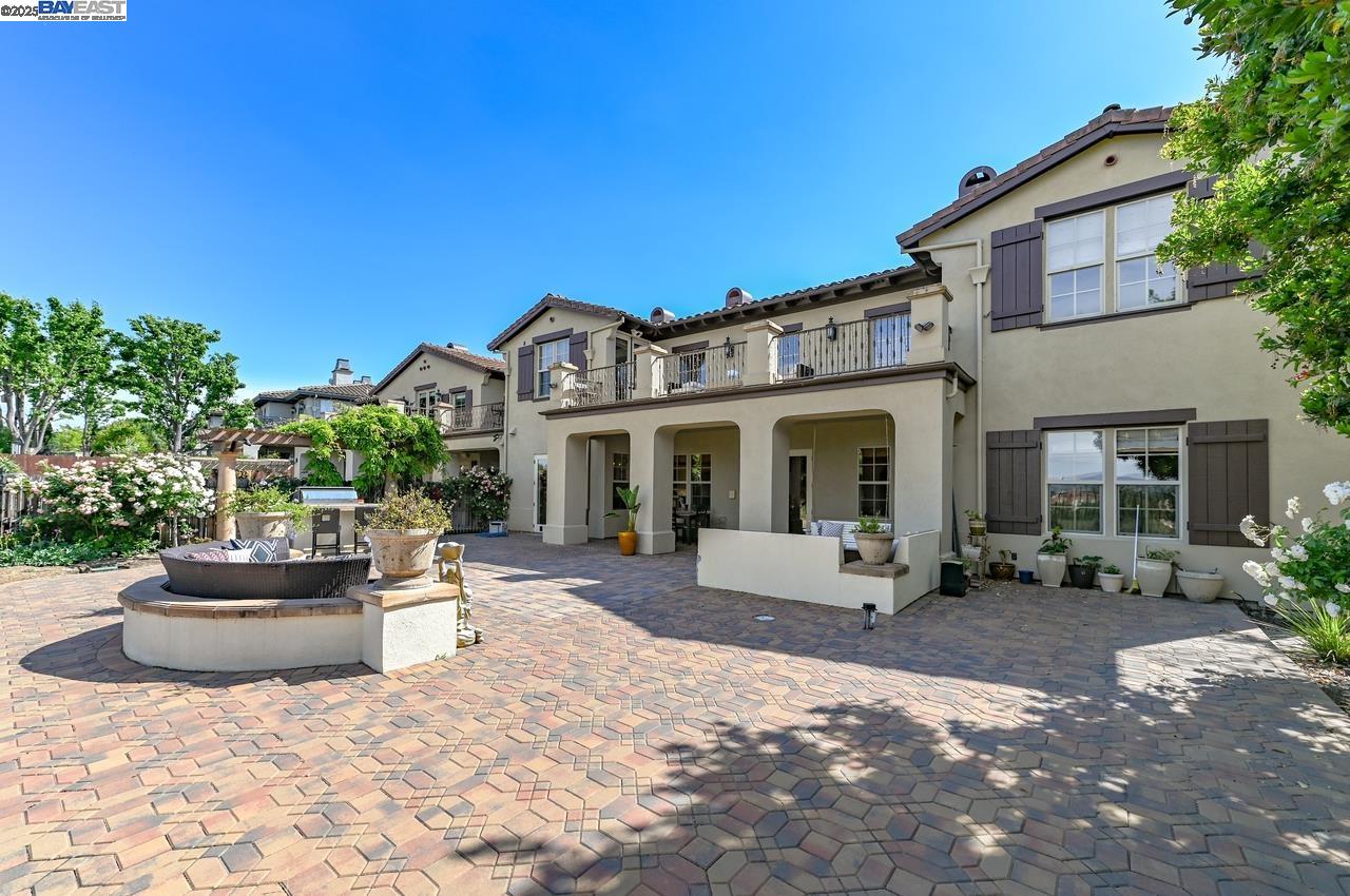 Detail Gallery Image 48 of 60 For 3560 Ovella Way, Pleasanton,  CA 94566 - 4 Beds | 4/1 Baths
