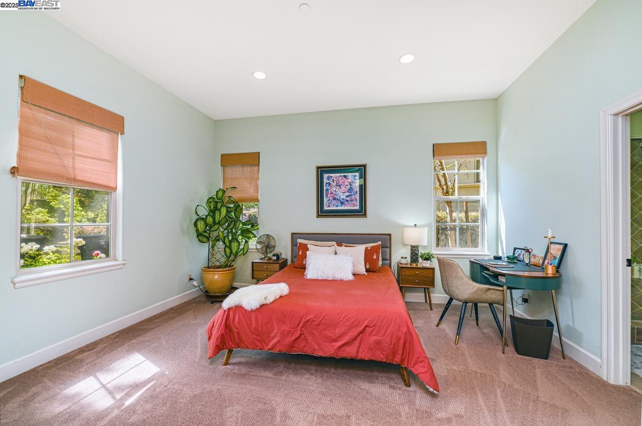 Detail Gallery Image 6 of 60 For 3560 Ovella Way, Pleasanton,  CA 94566 - 4 Beds | 4/1 Baths