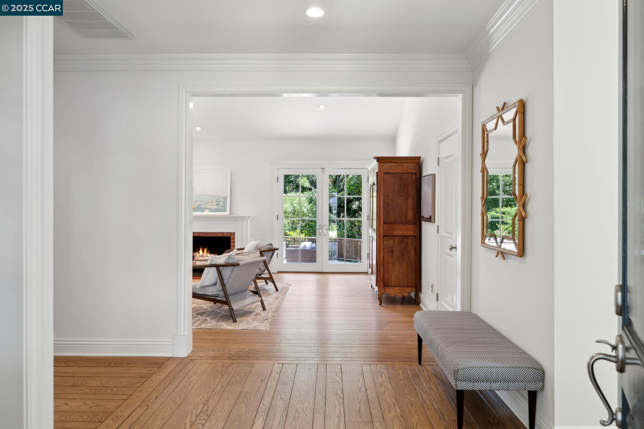 Detail Gallery Image 4 of 54 For 77 Van Ripper Ln, Orinda,  CA 94563 - 4 Beds | 3 Baths