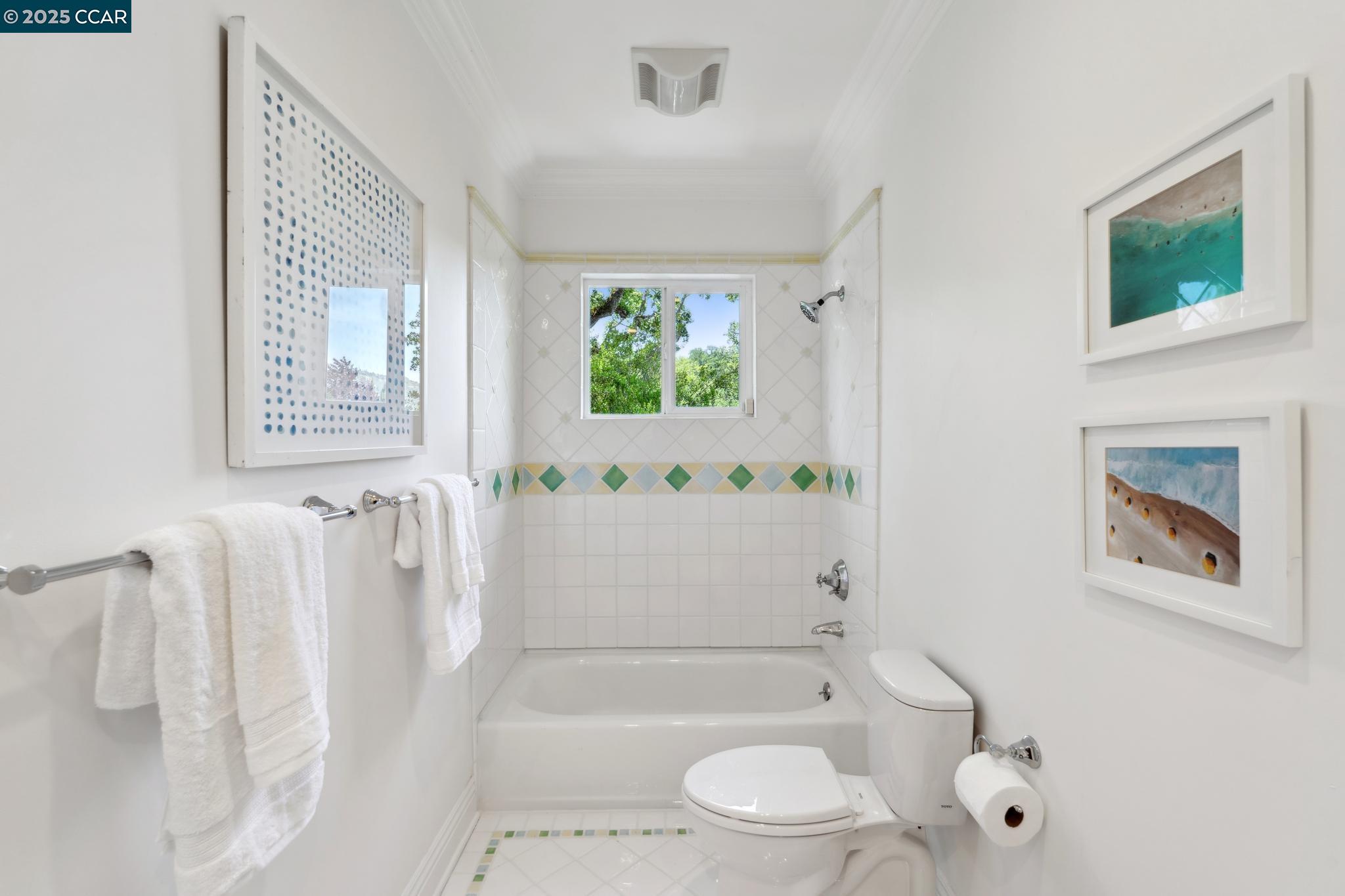 Detail Gallery Image 30 of 54 For 77 Van Ripper Ln, Orinda,  CA 94563 - 4 Beds | 3 Baths