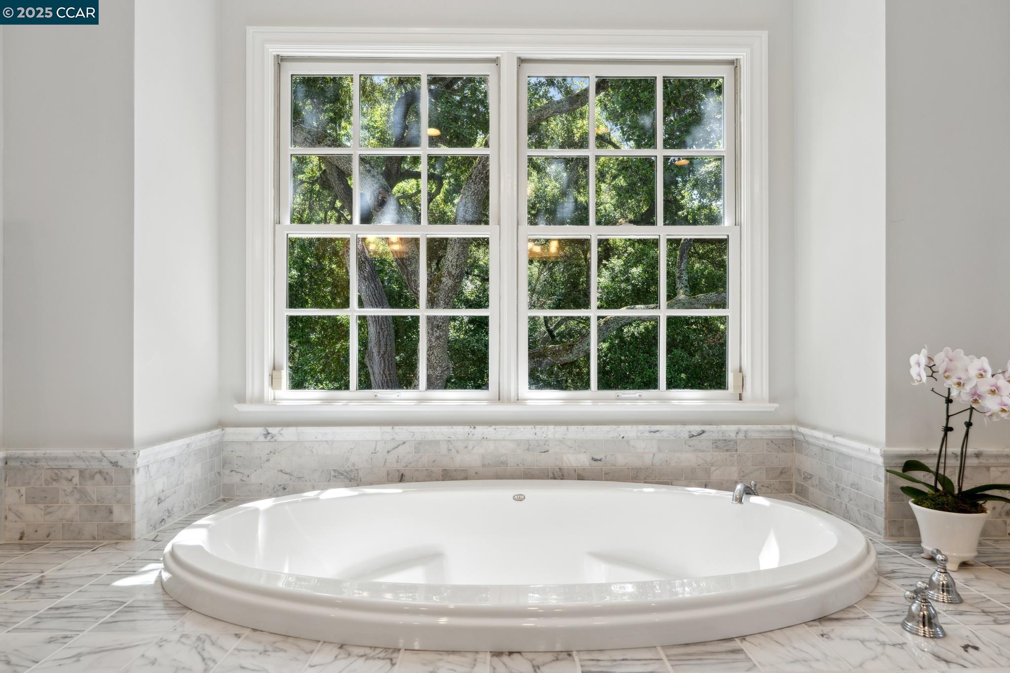 Detail Gallery Image 38 of 54 For 77 Van Ripper Ln, Orinda,  CA 94563 - 4 Beds | 3 Baths