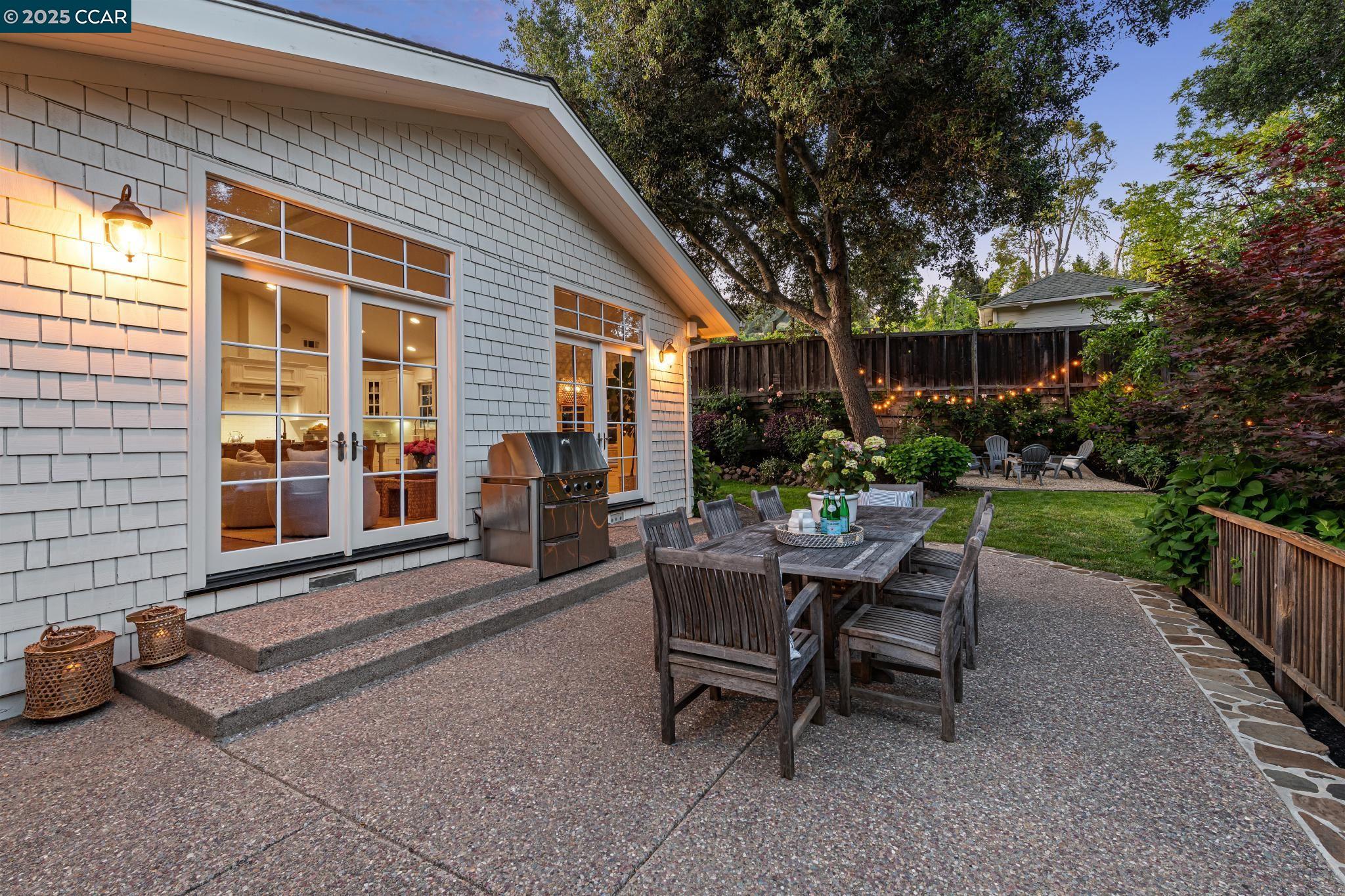 Detail Gallery Image 39 of 54 For 77 Van Ripper Ln, Orinda,  CA 94563 - 4 Beds | 3 Baths