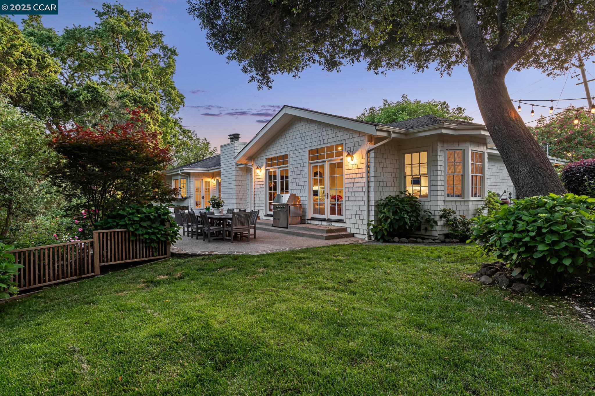 Detail Gallery Image 47 of 54 For 77 Van Ripper Ln, Orinda,  CA 94563 - 4 Beds | 3 Baths